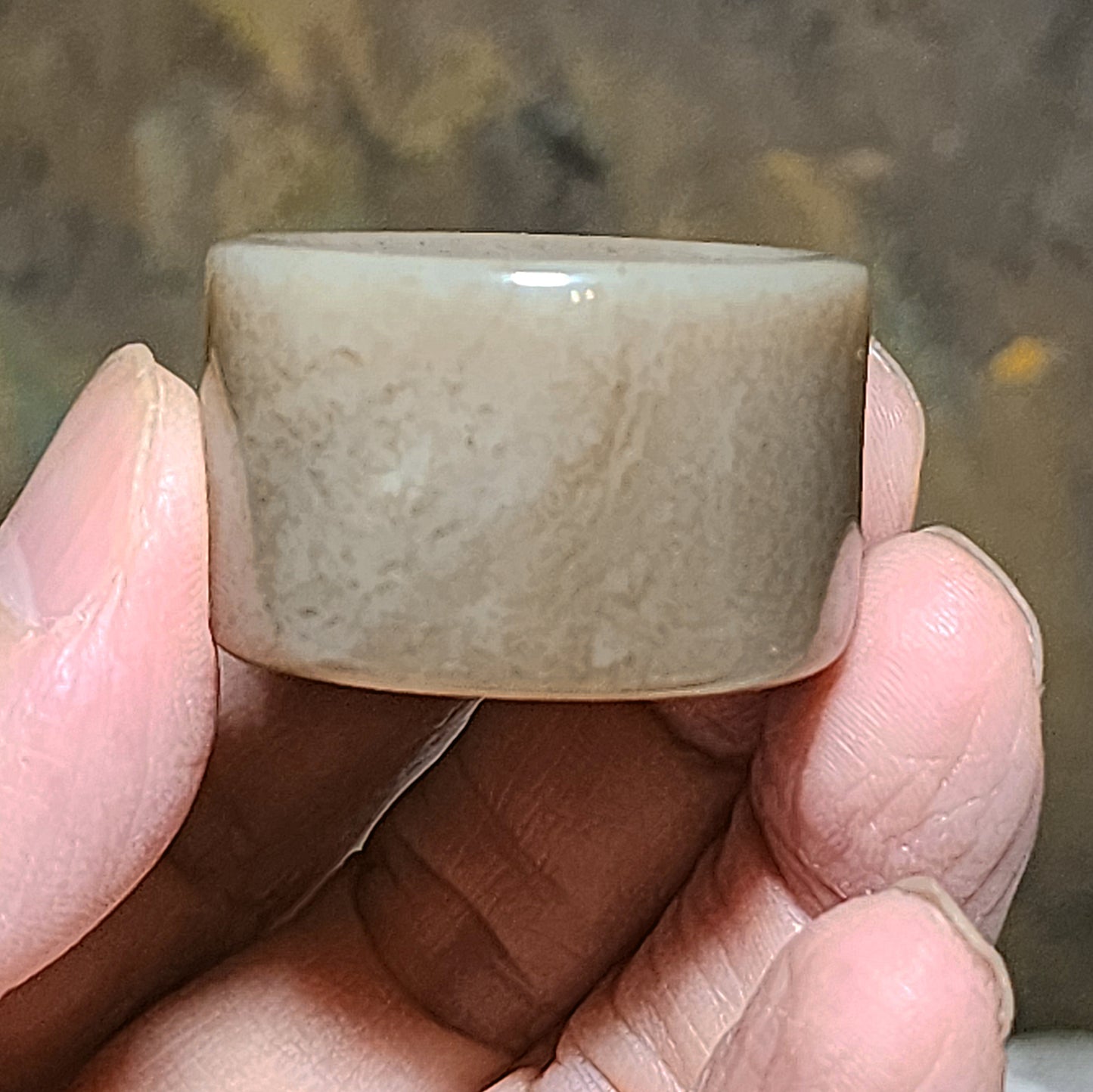 21.8mm Premium Nephrite caramel brown thumb ring (with certificate) 精品和田玉且末糖扳指(带证书)