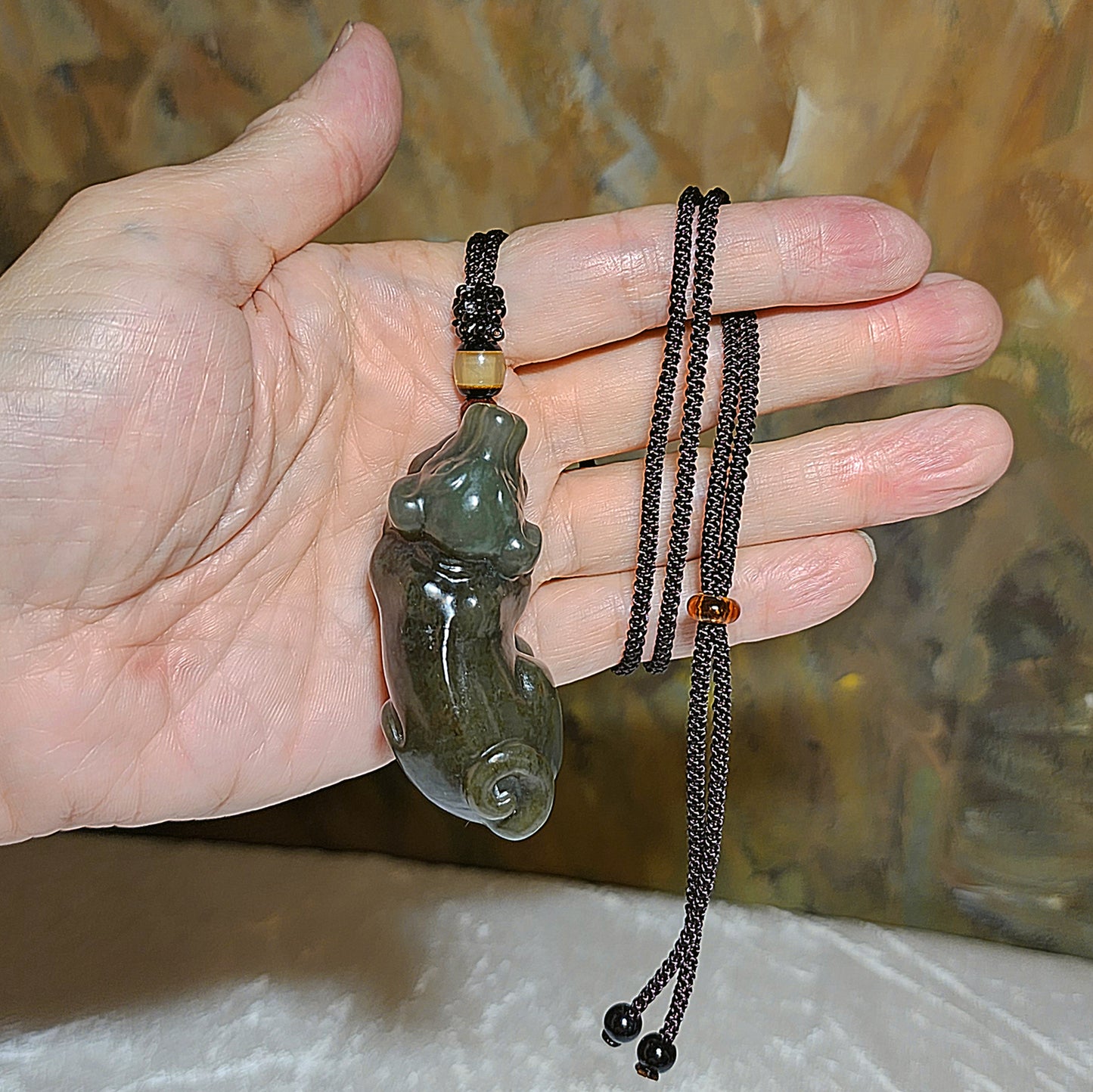 Premium Nephrite light green caramel brown Lucky Dog pendant (with certificate) 优质和田玉且末糖青白立体旺财小狗吊坠(带证书)