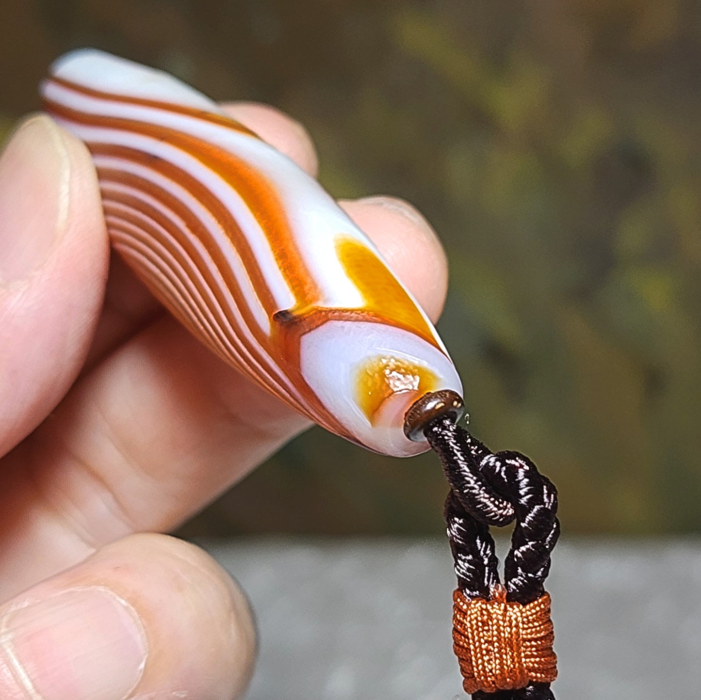 6.3cm Premium Tibetan Sardonyx Natural Eyes 3 Eyes "Number 8" Dzi pendant 藏传天然缠丝玛瑙红纹天眼三眼"8字" 天珠吊坠