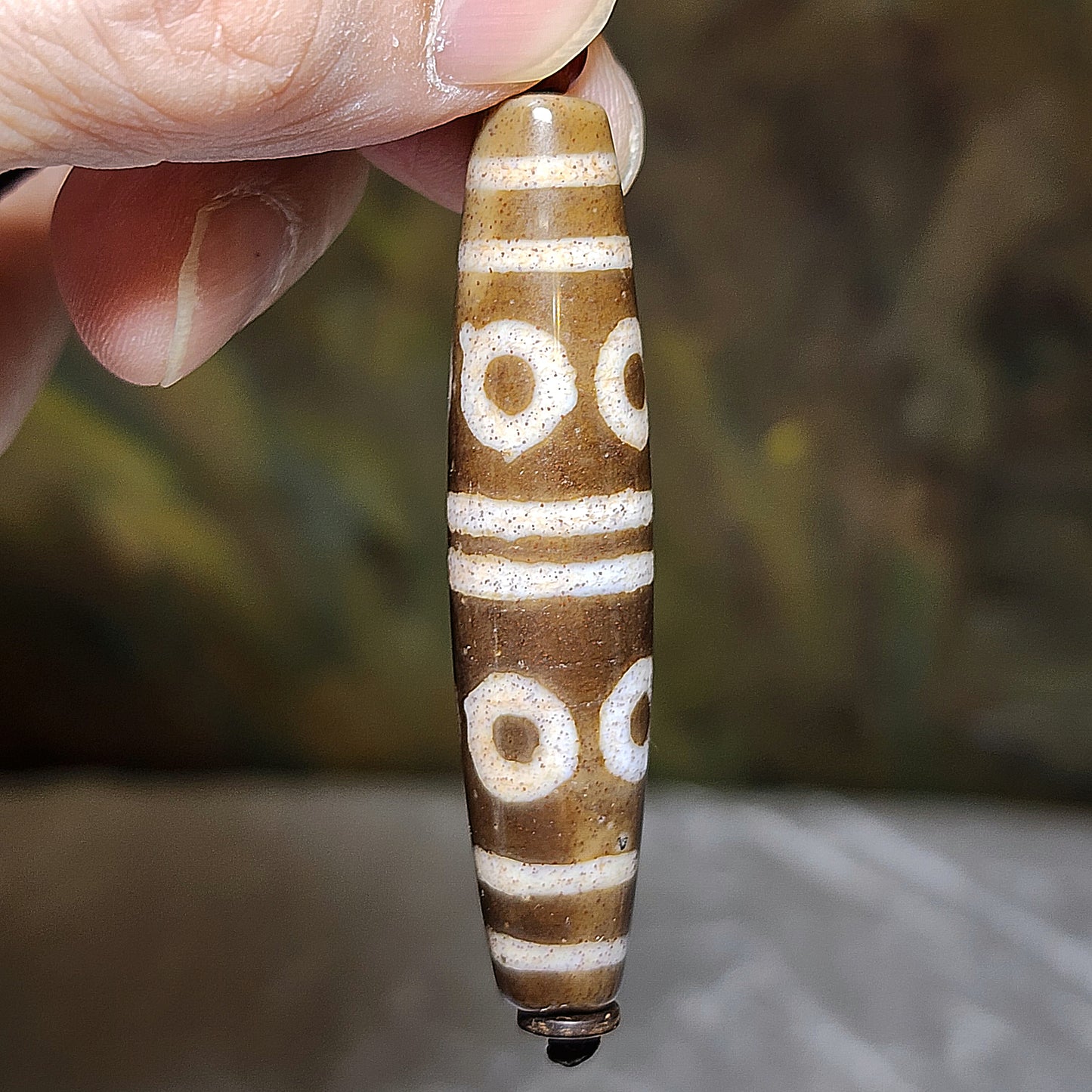 57.3mm Premium Tibetan Xang Xung (Zhang Zhung) 8 Eyes Dzi with lots of fine red spots pendant (with certificate) 精品藏传老料象雄满细朱砂八眼天珠吊坠(带证书)