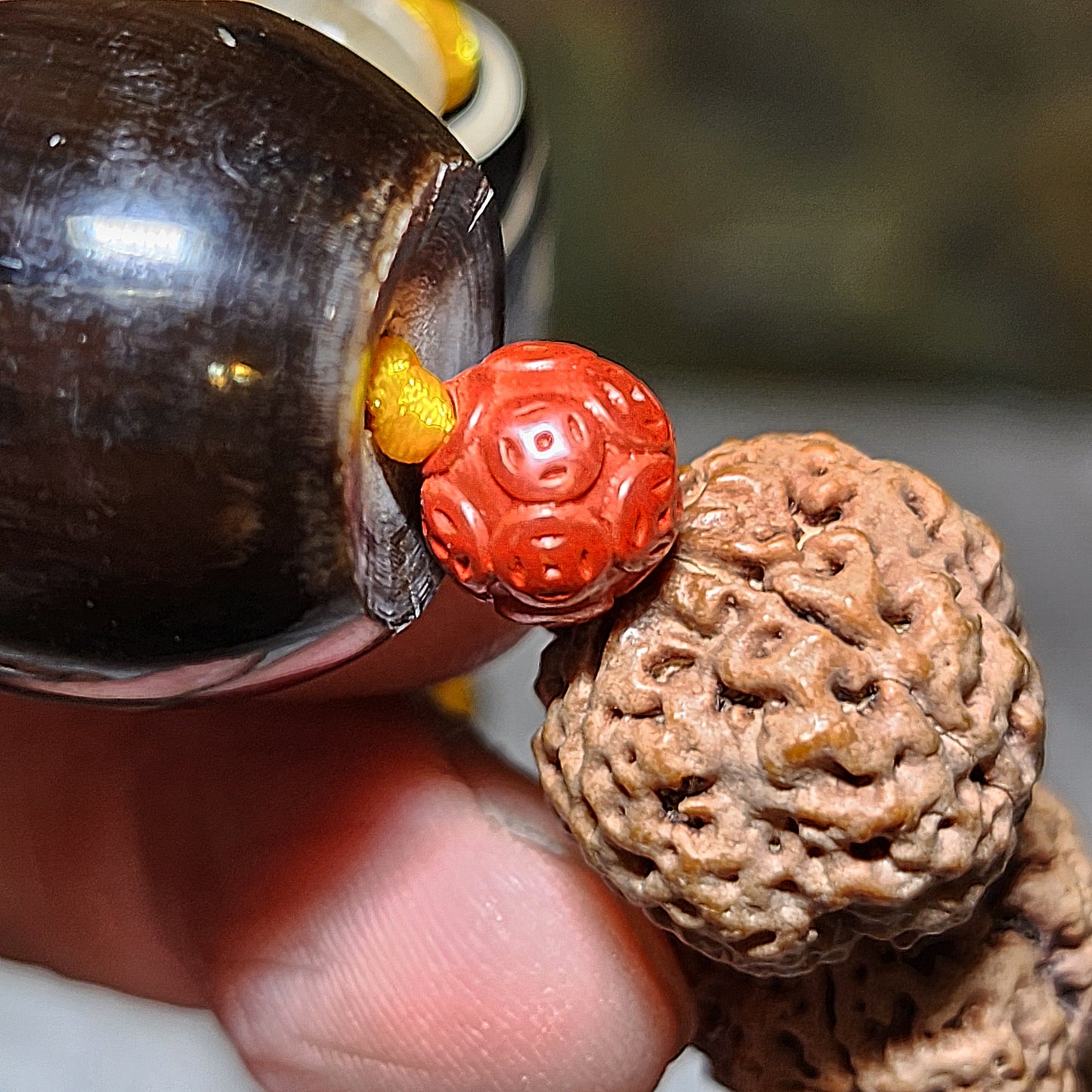 Gegegems rare XS Nepal large species Rudraksha "Panlong high back" Double Dragons 4 Mukhi with Tibetan Xang Xung red spots Lightning 5 Eyes Dzi Cinnabar carved coins 3 Eyes Dzi 18 beads mala handheld 罕见小尺寸尼泊尔四瓣大金刚菩提双龙高脊盘龙配象雄满朱砂闪电五眼达洛天珠帝皇砂古钱珠三眼天珠藏式三通十八子手持