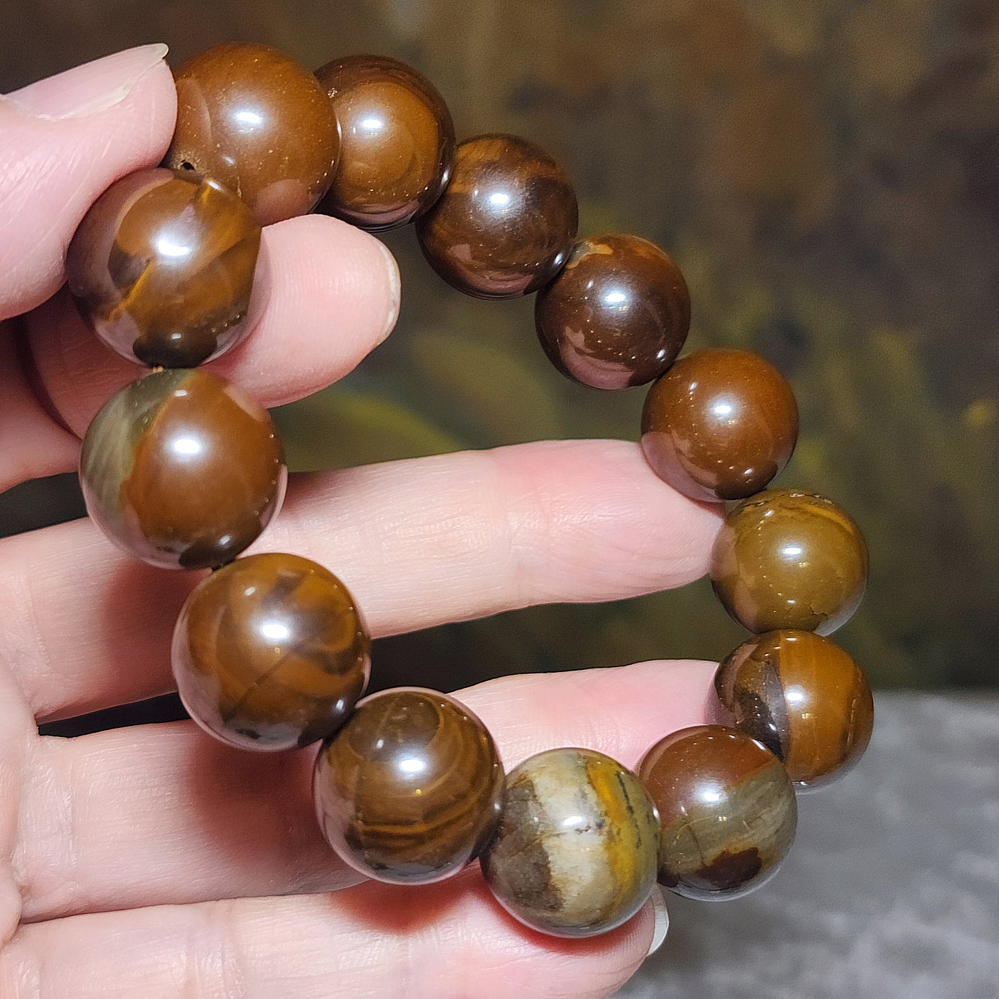 Gegegems Collection 16mm Premium Petrified Wood with vaious inclusions bracelet 精品大尺寸木化石手链