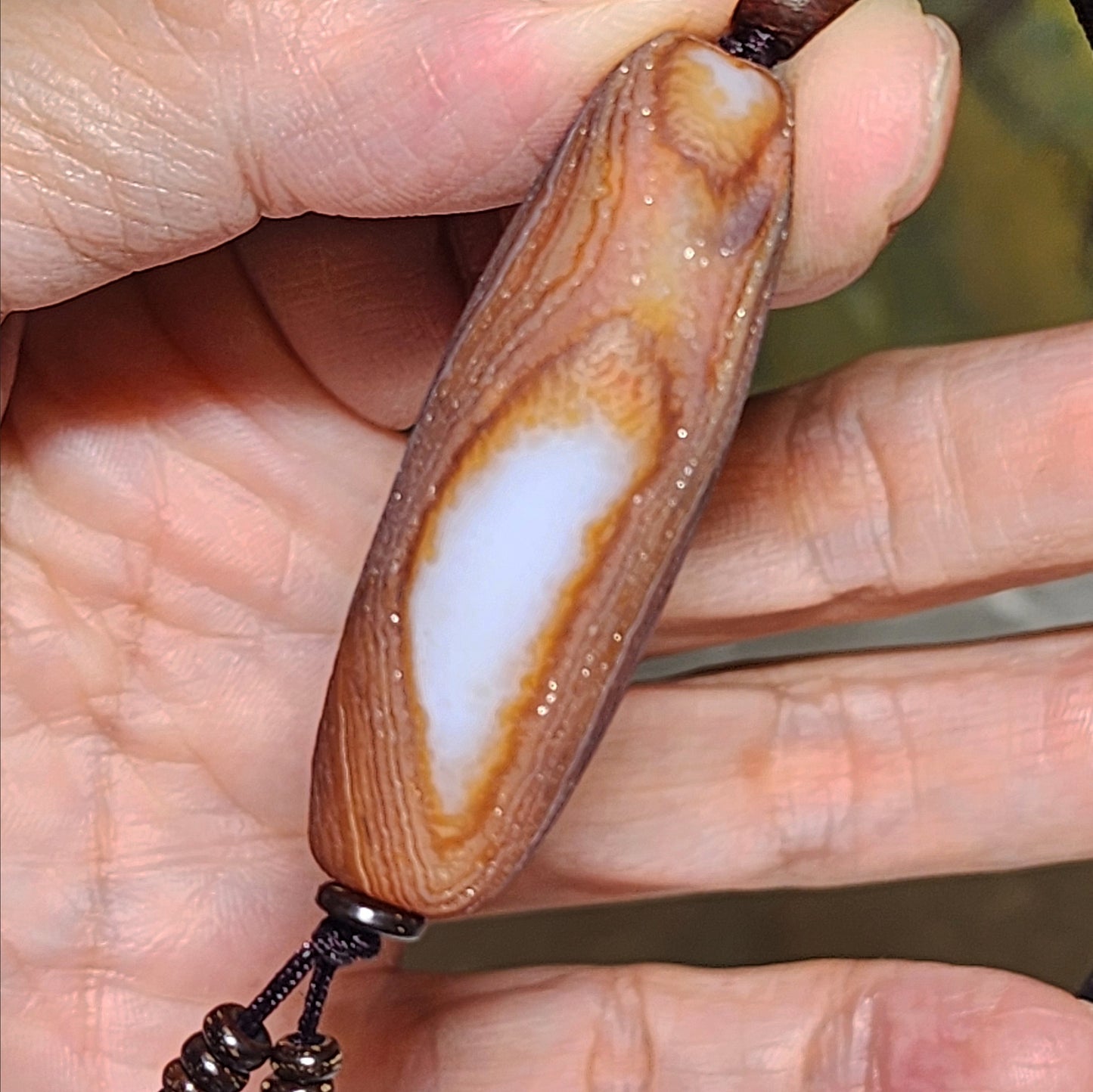 Gegegems Collection Tibetan Sardonyx Dzi pendant natural eye 4 Eyes natural pattern Taiwan map shape 收藏品藏传缠丝玛瑙天珠天眼四眼天然台湾图形