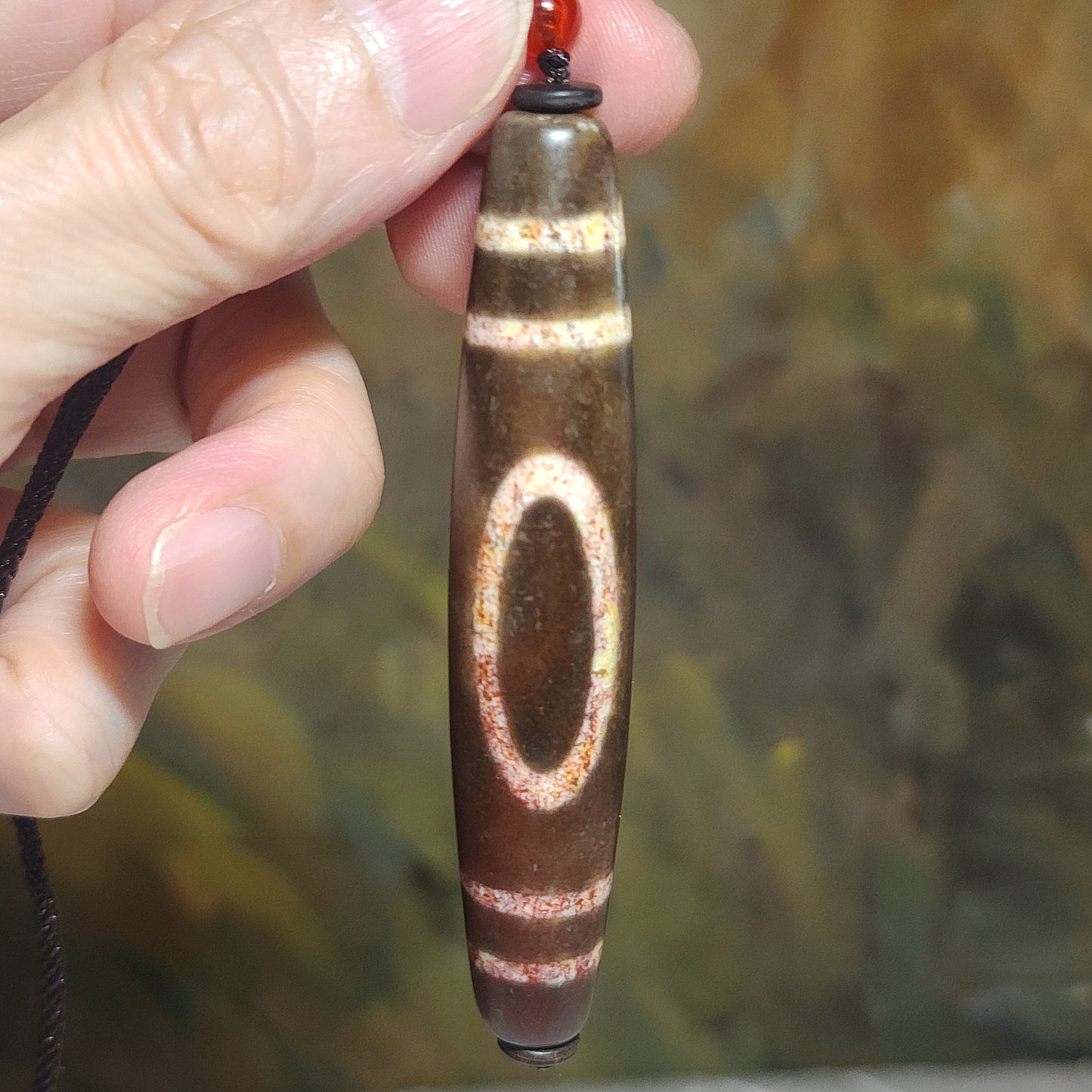Rare 8cm Aged Tibetan Xang Xung special totem One Eye Two Benefactor Saviors Dzi pendant with red spots (with certificate) 藏传老矿满朱砂特殊图腾一眼双贵人天珠(带证书)