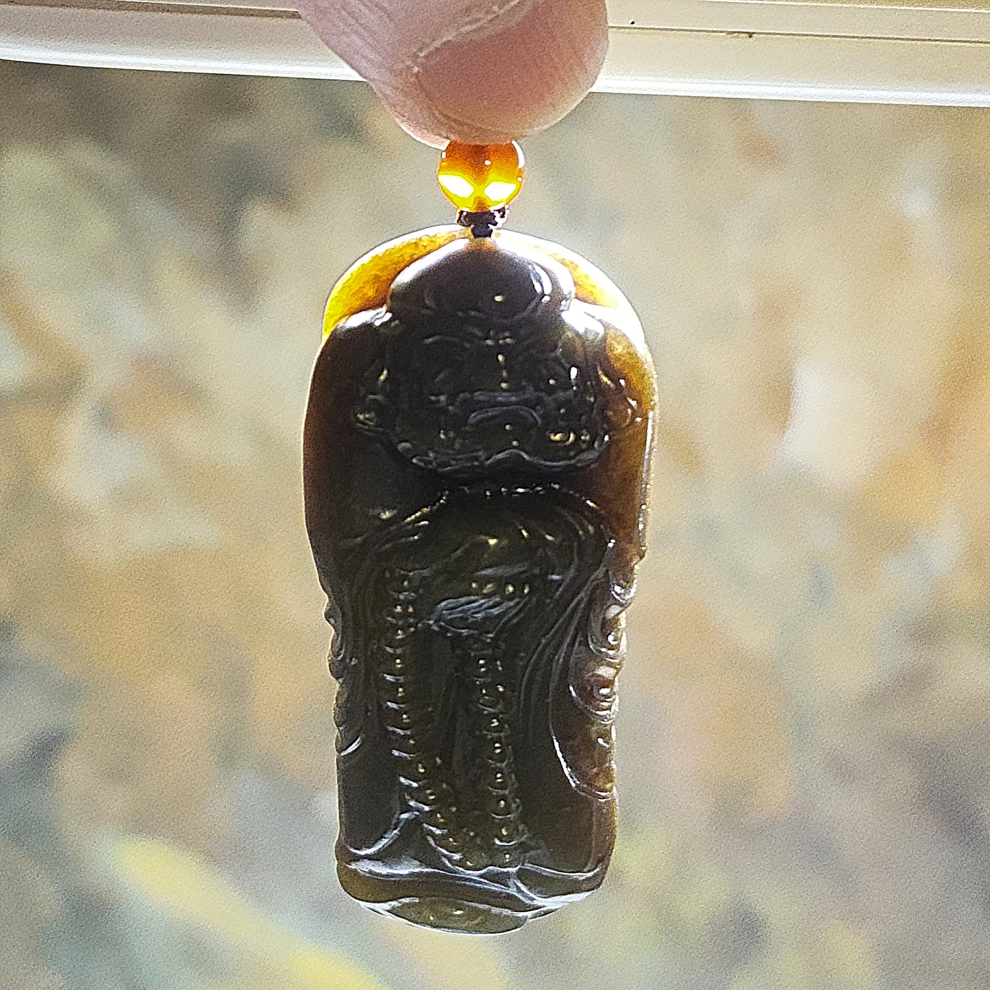 Premium Nephrite 3 dimensional Da Mo (Bodhidharma) Jade pendant (with certificate) 优质且末糖青白立体达摩吊坠(带证书)
