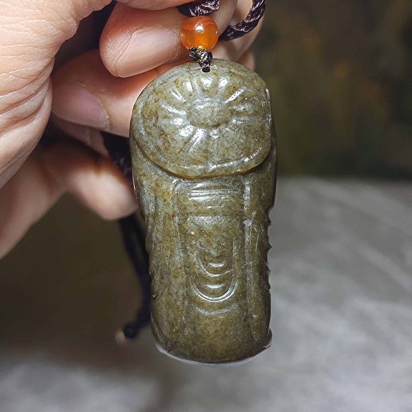 Premium Nephrite 3 dimensional Da Mo (Bodhidharma) Jade pendant (with certificate) 优质且末糖青白立体达摩吊坠(带证书)