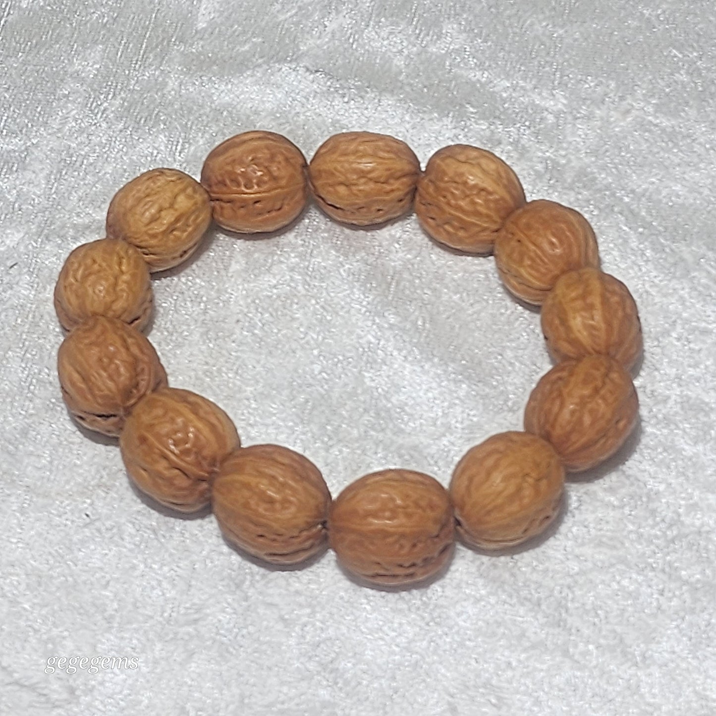 Rare small size 17mm Mentougou pinkish skin 8 ridges Walnut bracelet 罕见小尺寸北京门头沟粉红皮秋子八棱手链