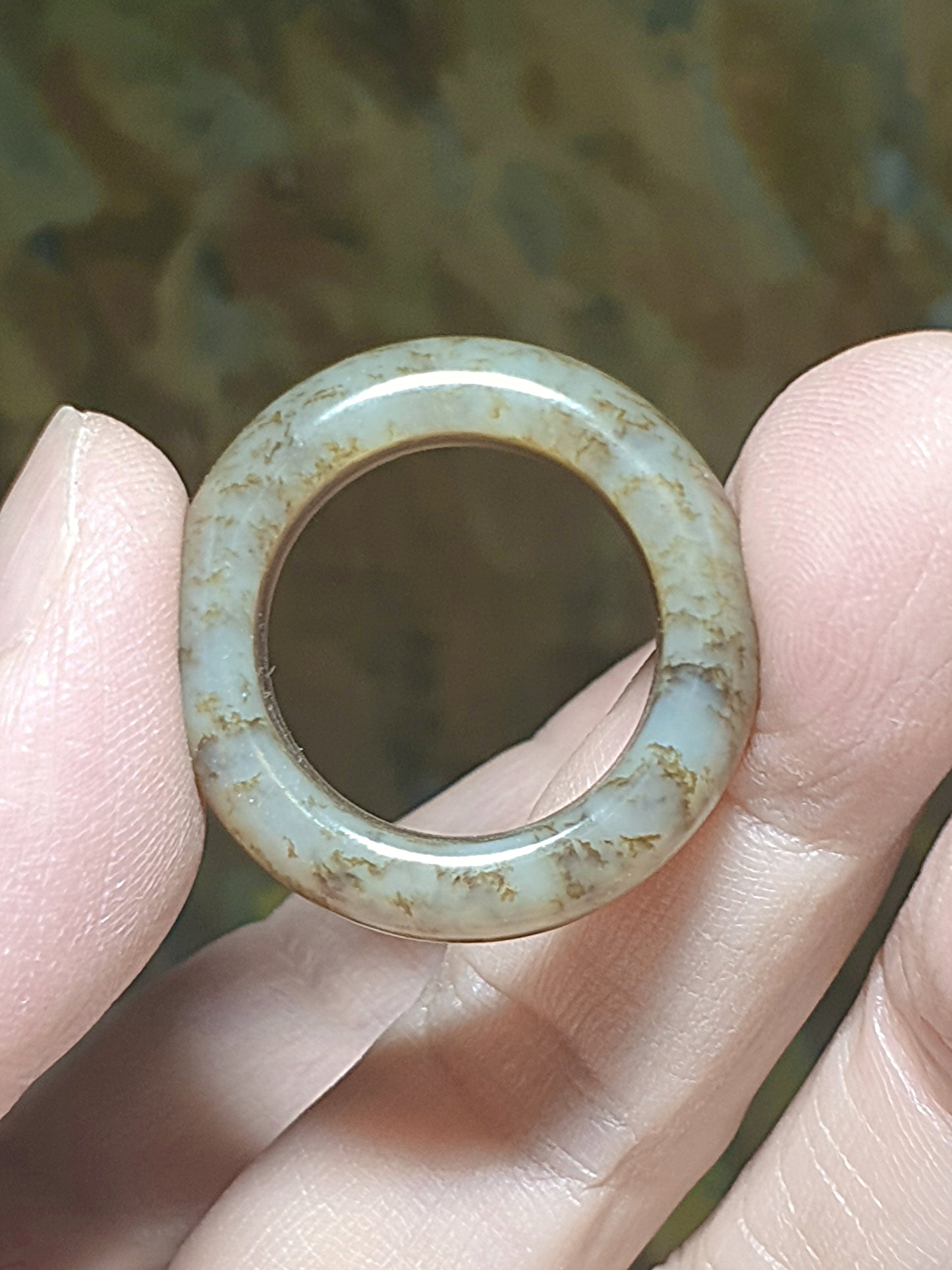 19.5mm Premium Nephrite caramel brownish whitish Jade ring (with certificate) 19.5毫米和田玉且末糖白戒指(带证书)