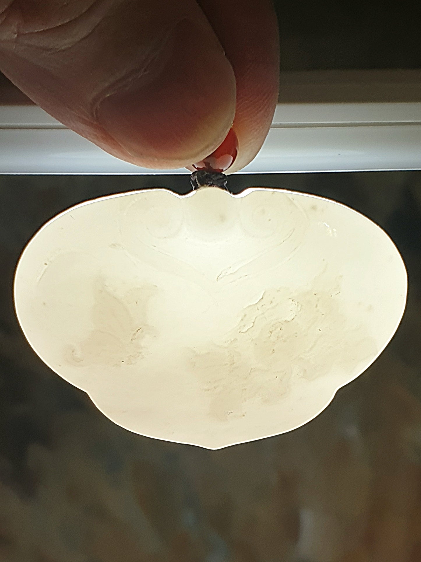 Premium Nephrite light smoky grey Butterfly & Peony Ruyi Jade pendant/handheld (with certificate) 和田玉淡烟灰蝴蝶牡丹花(蝶恋花花开富贵)如意吊坠/小手把(带证书)