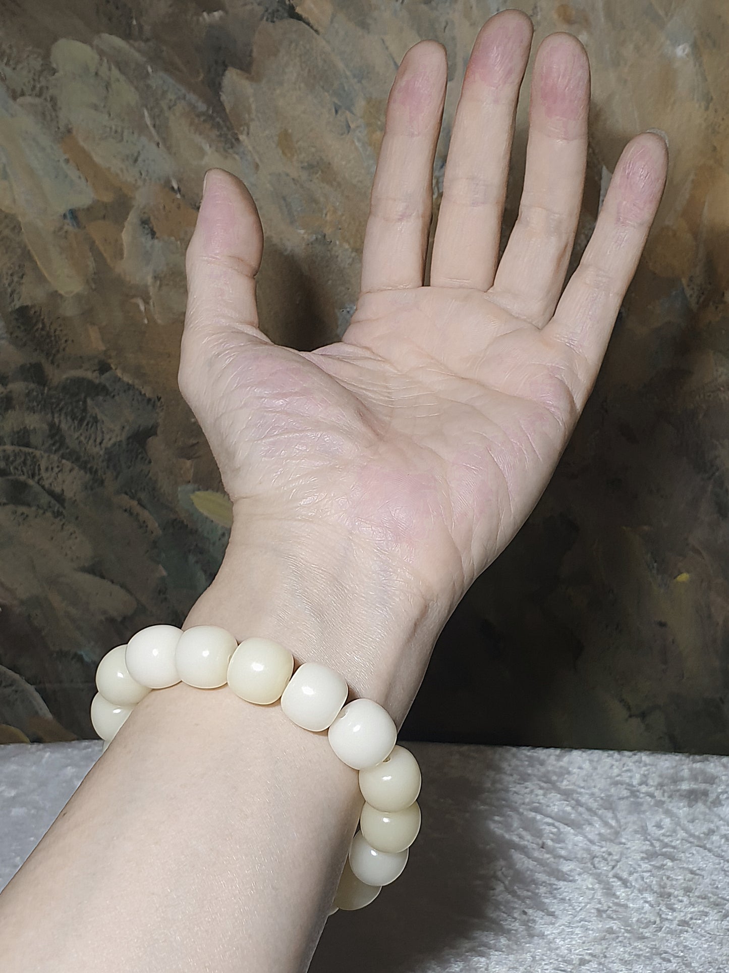 13.3mm "Bodhi Root (seeds of Corypha umbraculifea)" traditional old style cut beads bracelet 13.3毫米菩提根老型珠手串