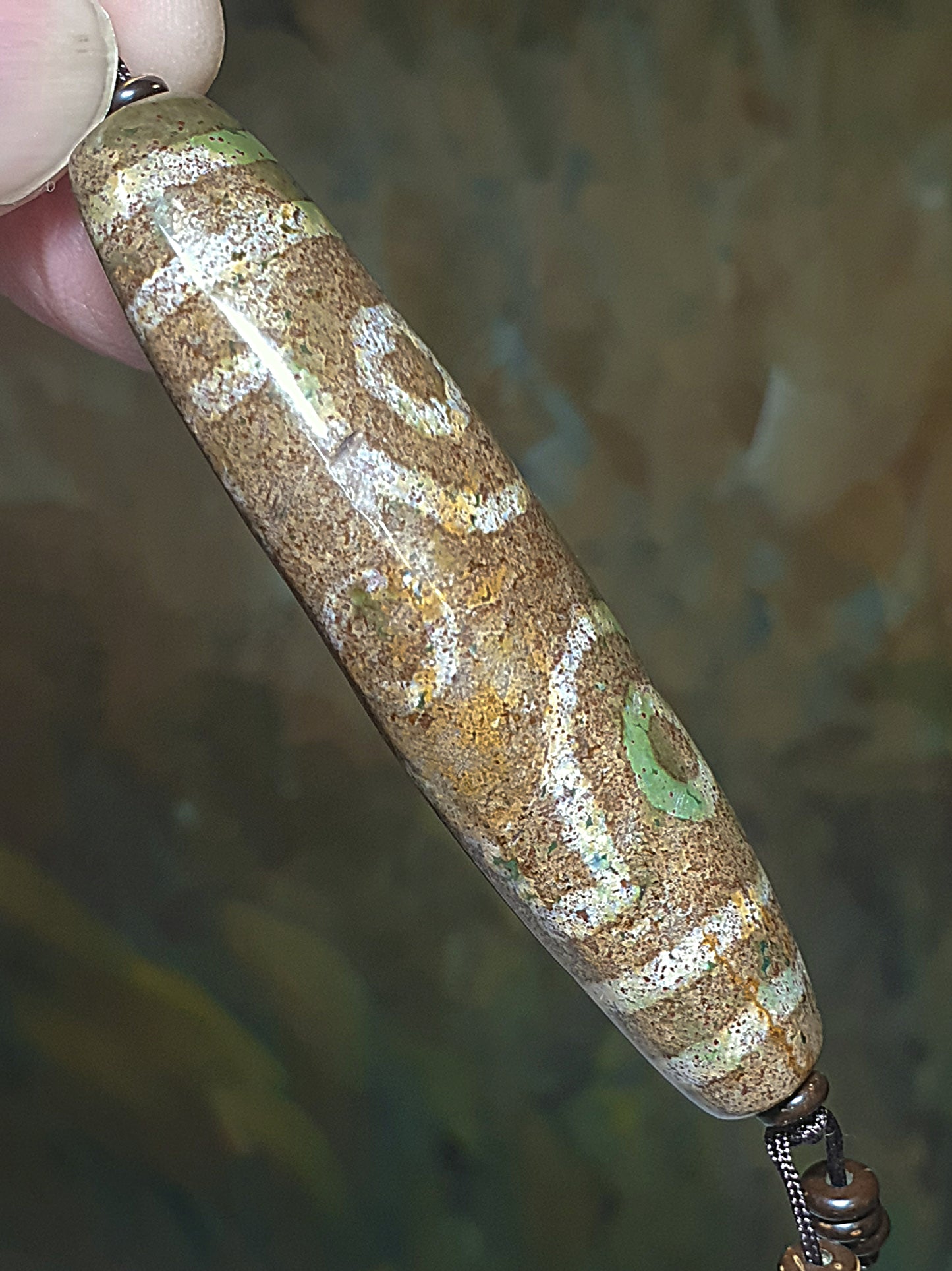 Rare flat 70.4mm aged Tibetan Xang Xung (Zhang Zhung) 6-Eye Dzi with red spots (with certificate) 罕见70.4毫米西藏老矿象雄满朱砂扁平六六大顺六眼天珠(带证书)