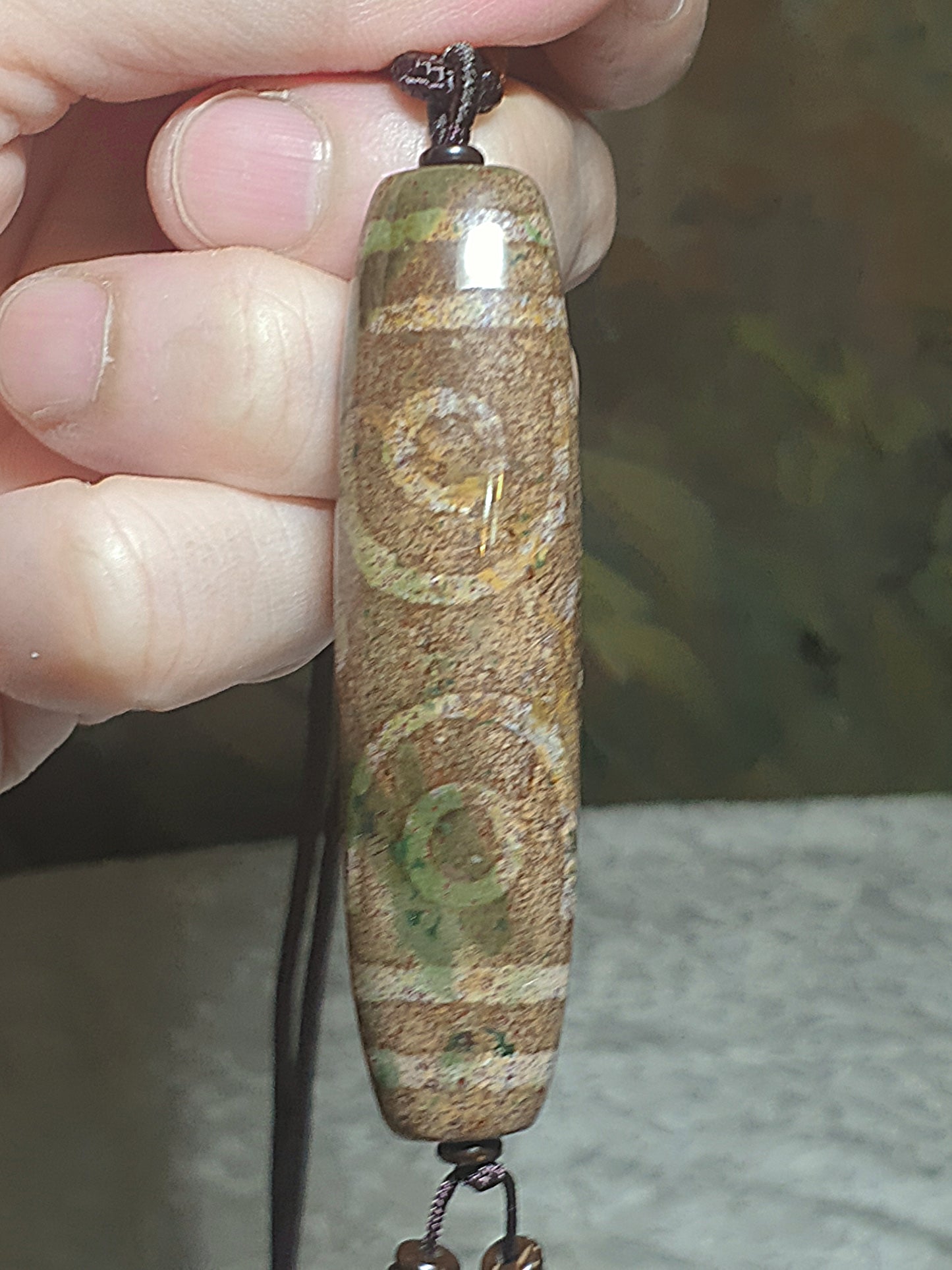 Rare flat 70.4mm aged Tibetan Xang Xung (Zhang Zhung) 6-Eye Dzi with red spots (with certificate) 罕见70.4毫米西藏老矿象雄满朱砂扁平六六大顺六眼天珠(带证书)