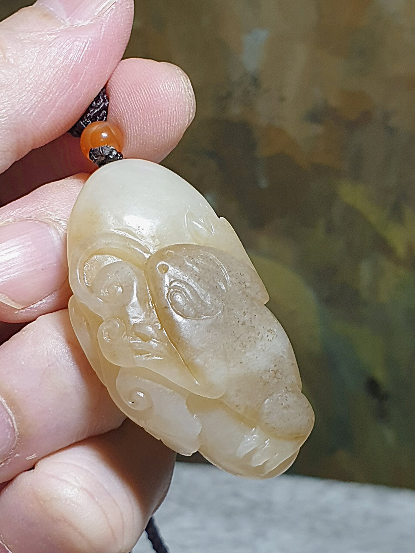 Premium Nephrite caramel brownish and warm whitish carved 3-Leg Toad (front), small Ruyi (next to the Toad) and a big Ruyi (back) Jade pendant (with certificate) 和田玉且末糖白三脚金蟾(前面)小如意(侧面)大如意(背面) 吊坠(带证书)