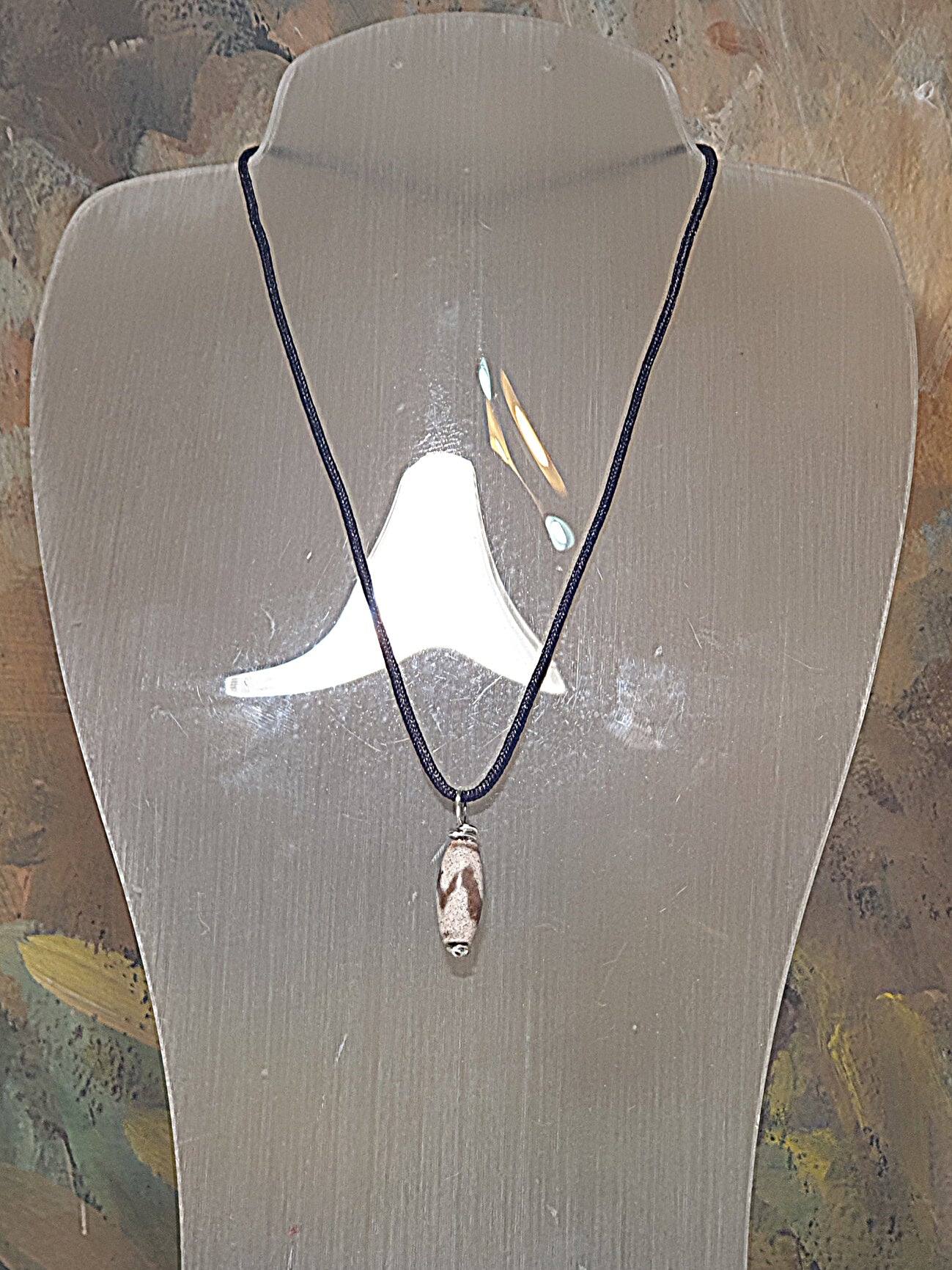 19mm small size aged Tibetan Xang Xung (Zhang Zhung) "Huya" totem Dzi with lots of tiny red spots wired pendant 19毫米小号西藏老矿象雄满朱砂虎牙天珠吊坠