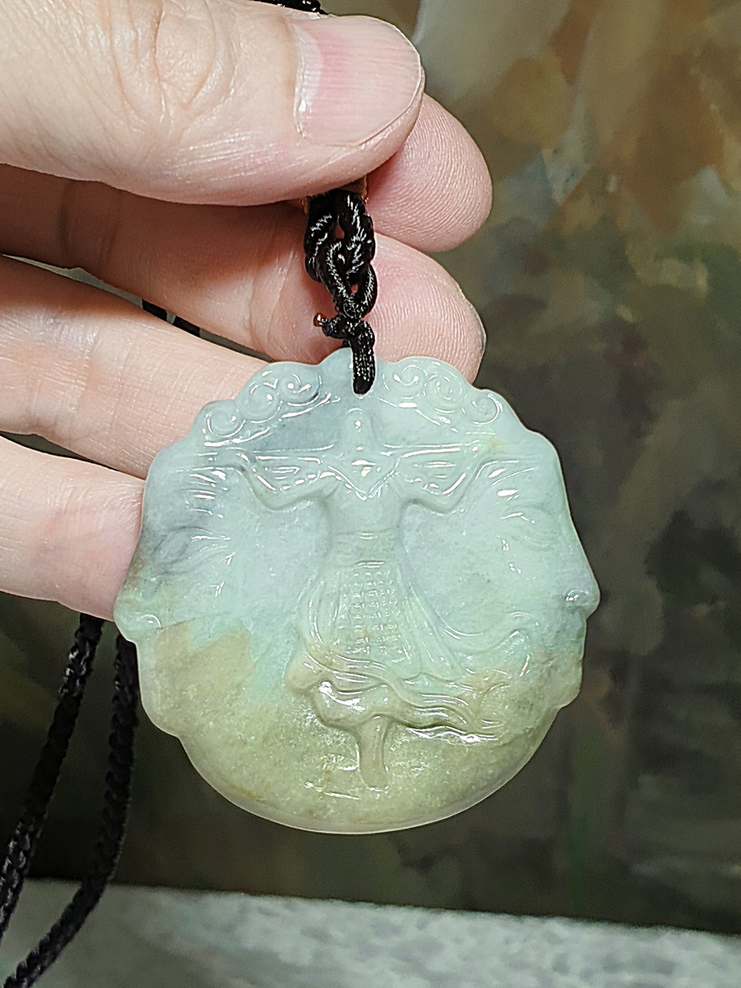 Type A Jadeite light greenish light yellowish & "black fowl" "Monkey King is back" ("Great Victory") pendant 翡翠淡绿黄翡乌鸡大胜(圣)归来吊坠(带证书) 美猴王到处, 谁与争锋。