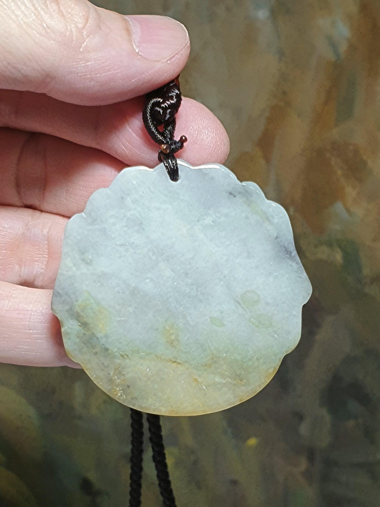 Type A Jadeite light greenish light yellowish & "black fowl" "Monkey King is back" ("Great Victory") pendant 翡翠淡绿黄翡乌鸡大胜(圣)归来吊坠(带证书) 美猴王到处, 谁与争锋。