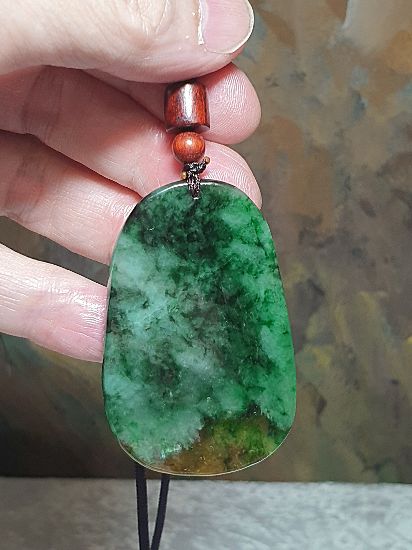 Premium Type A Jadeite yellowish & bluish green Tiger pendant (with certificate) 精品翡翠蓝绿油绿带黄翡老虎吊坠(带证书)