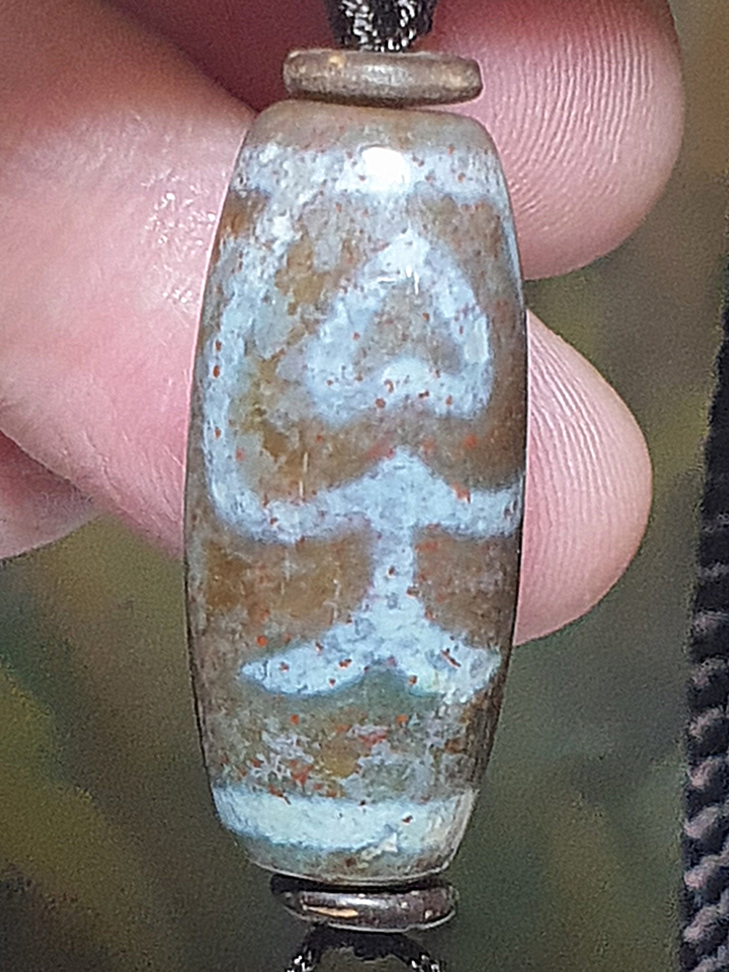 28.5mm Rare aged Tibetan Xang Xung (Zhang Zhung) semi translucent Longevity Treasure Vase Dzi full of red spots (with certificate) 28.5毫米罕见西藏老矿象雄玉化满红朱砂长寿宝瓶天珠(带证书)
