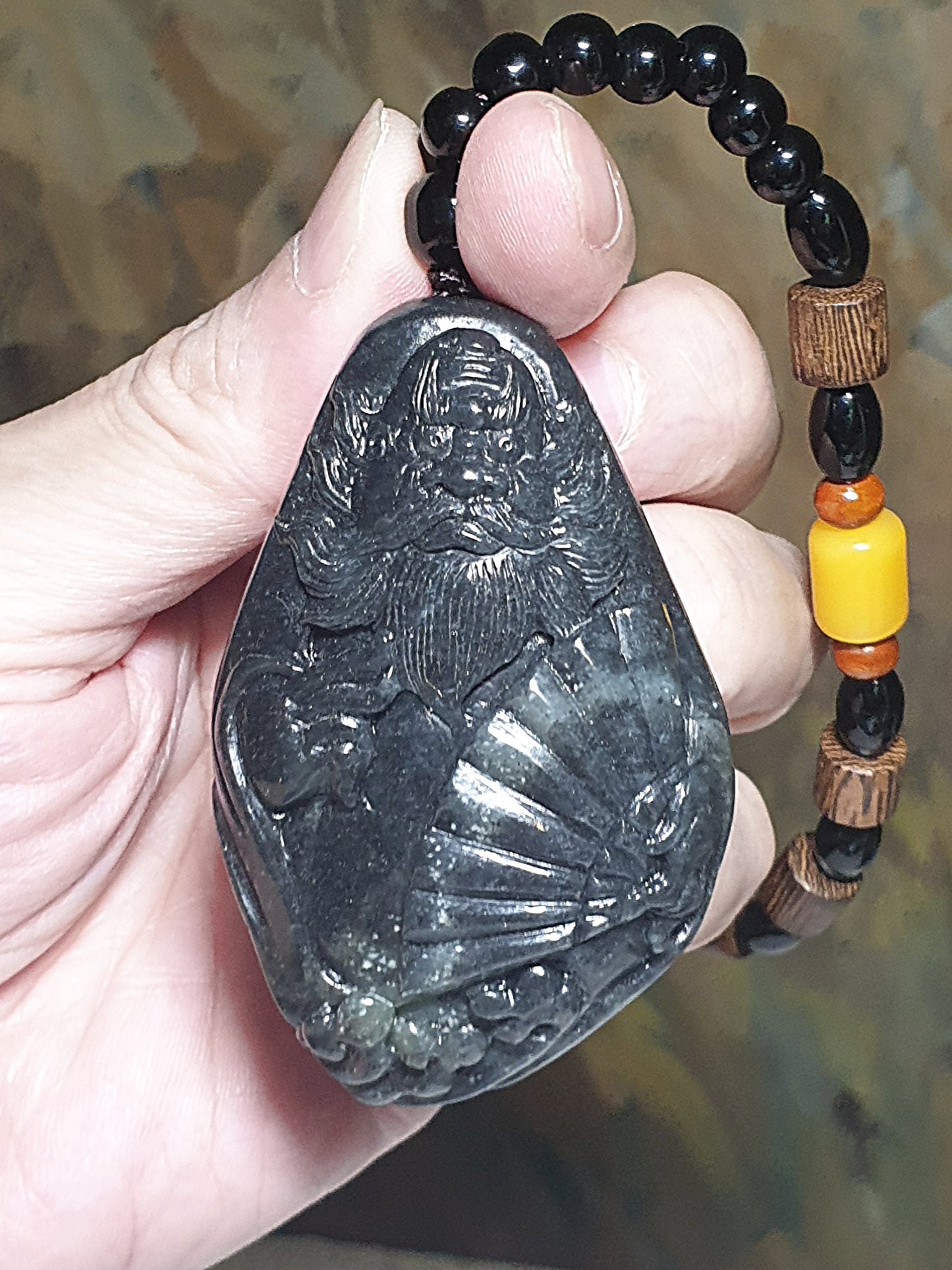 Premium Pebble Nephrite Qinghua ink black hand carved Zhong Kui palmstone (with certificate) 和田玉青花籽玉聚墨如黑全手工雕刻钟馗手把(带证书)