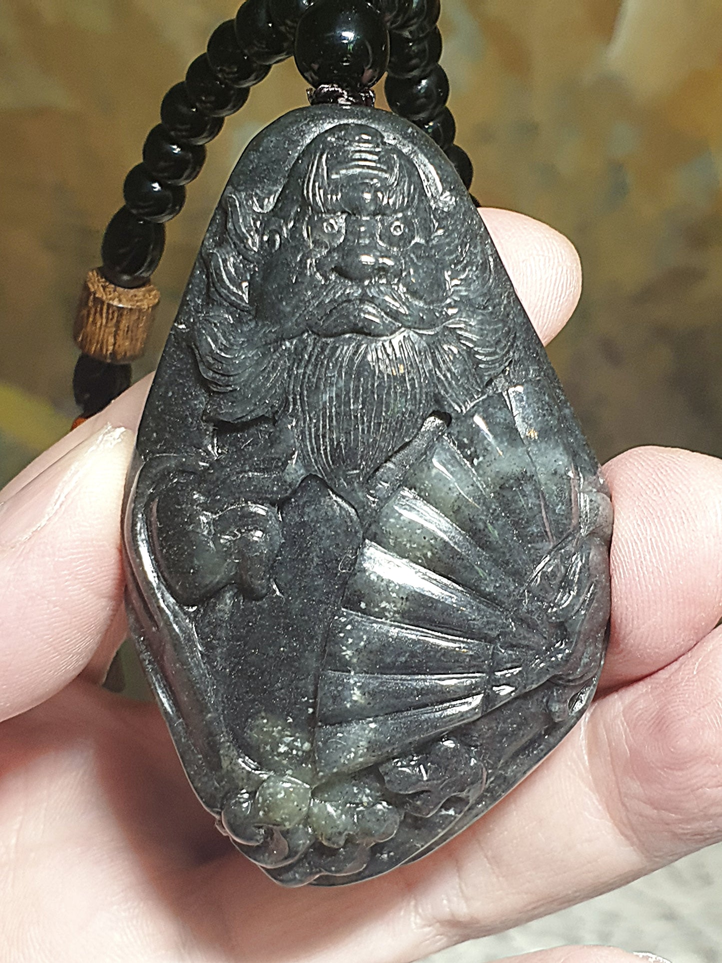 Premium Pebble Nephrite Qinghua ink black hand carved Zhong Kui palmstone (with certificate) 和田玉青花籽玉聚墨如黑全手工雕刻钟馗手把(带证书)