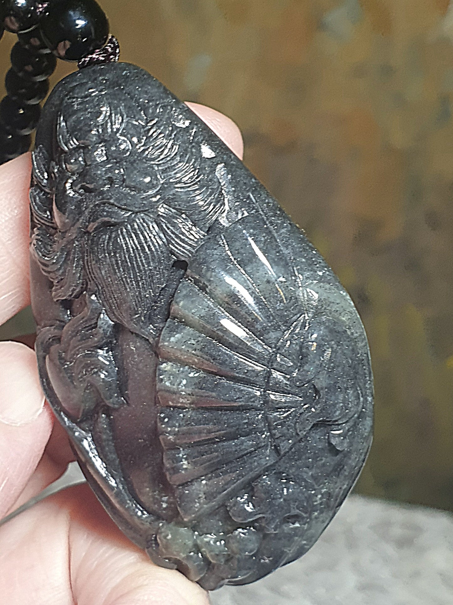 Premium Pebble Nephrite Qinghua ink black hand carved Zhong Kui palmstone (with certificate) 和田玉青花籽玉聚墨如黑全手工雕刻钟馗手把(带证书)