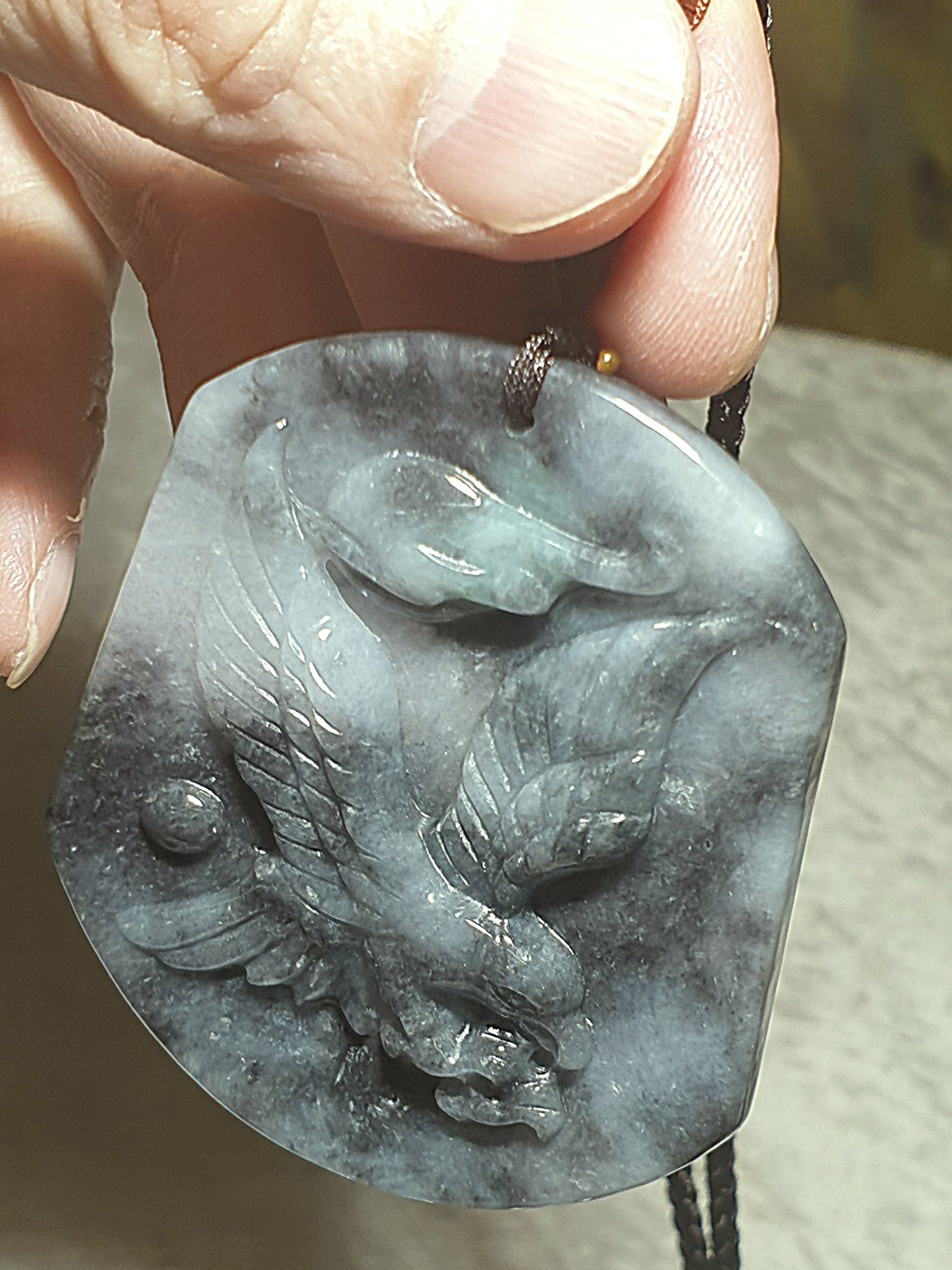Type A Jadeite "Black Fowl (black & white)" Flying Eagle Jade pendant (with certificate) 翡翠乌鸡种(黑白)飞鹰吊坠(带证书)