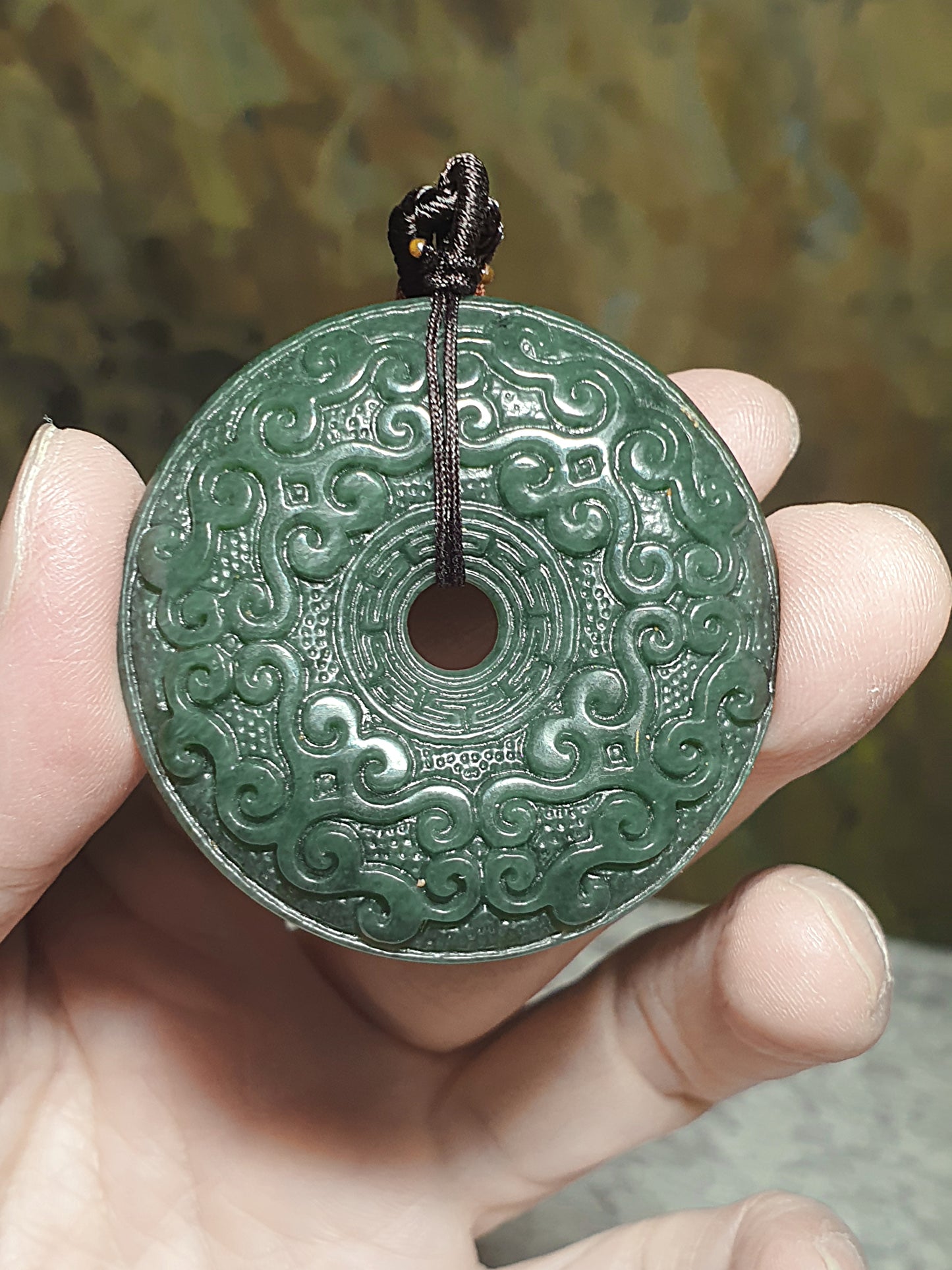 Premium Nephrite green with blue hue double sides carvings Interlaced Floral pattern Donut pendant (with certificate) 优质和田玉且末青绿带蓝调双面雕刻缠枝纹古云纹龙纹平安扣吊坠(带证书)