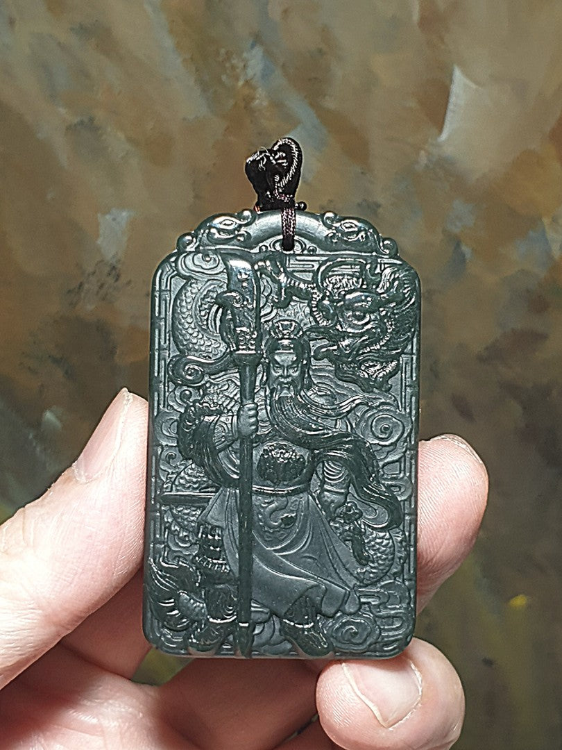 Premium natural deep greenish Nephrite double sides carvings Guan Gong, Dragon, Auspicious Clouds and in Ancient Chinese "Supremely Honourable & Righteous" pendant/handheld (with certificate) 和田玉塔青深绿双面雕刻关公、龙、祥云吊坠/手把(带证书) ~~~ 义薄云天 保家卫国