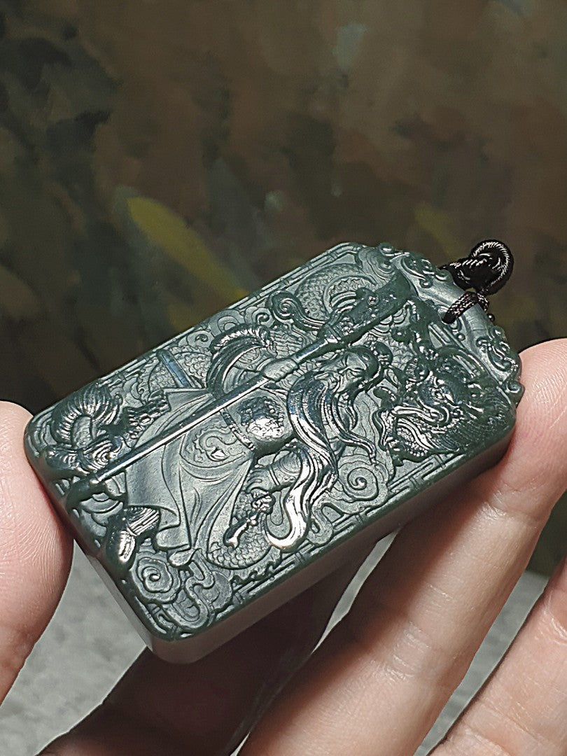 Premium natural deep greenish Nephrite double sides carvings Guan Gong, Dragon, Auspicious Clouds and in Ancient Chinese "Supremely Honourable & Righteous" pendant/handheld (with certificate) 和田玉塔青深绿双面雕刻关公、龙、祥云吊坠/手把(带证书) ~~~ 义薄云天 保家卫国