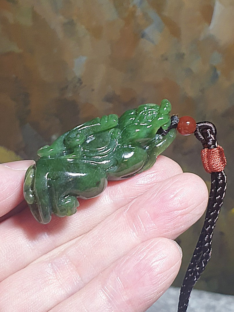 Natural Nephrite strong spinach green with yellow hue hand carved 3-dimensional Pi Xiu Jade pendant/handheld(with certificate) 和田玉碧玉乌兰海黄调菠菜绿纯手工雕刻立体貔貅吊坠/手把(附证书)