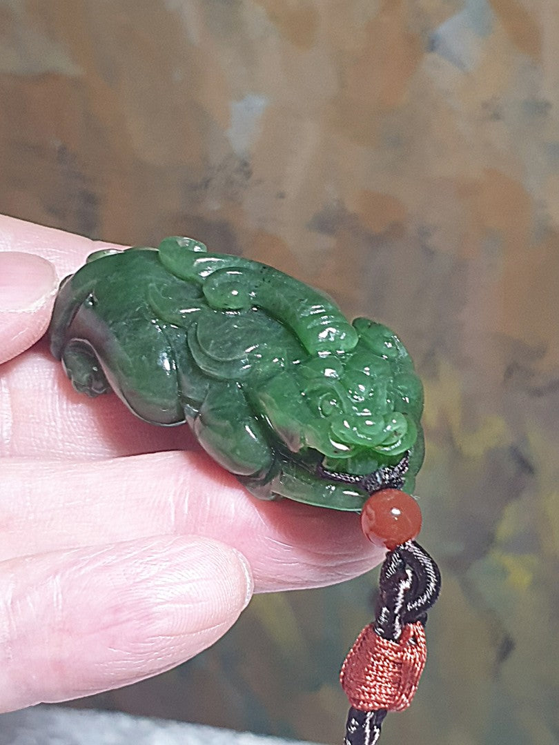 Natural Nephrite strong spinach green with yellow hue hand carved 3-dimensional Pi Xiu Jade pendant/handheld(with certificate) 和田玉碧玉乌兰海黄调菠菜绿纯手工雕刻立体貔貅吊坠/手把(附证书)