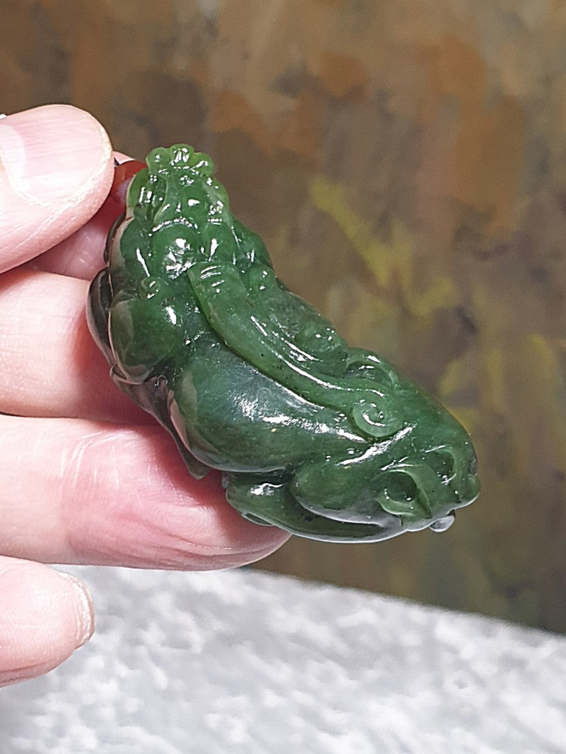 Natural Nephrite strong spinach green with yellow hue hand carved 3-dimensional Pi Xiu Jade pendant/handheld(with certificate) 和田玉碧玉乌兰海黄调菠菜绿纯手工雕刻立体貔貅吊坠/手把(附证书)