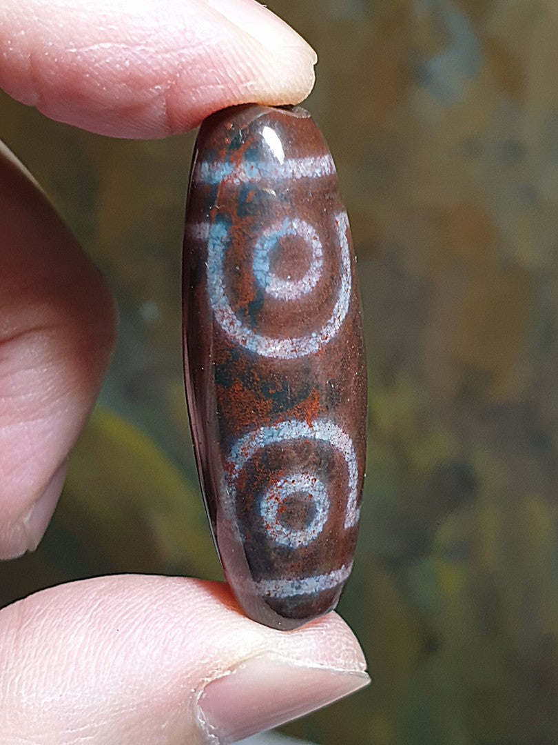 38.8mm aged Tibetan Xang Xung (Zhang Zhung) 7-Eye Purest Dzi with fine granular red spots (with certificate, free necklace cord) 38.8毫米西藏老矿象雄满朱砂至纯七眼天珠(带证书 送项链绳)