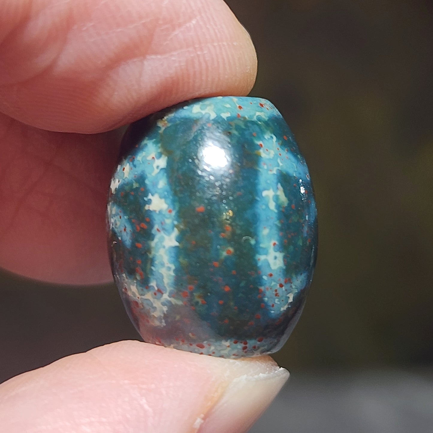 18.3mm Aged Tibetan Zhang Zhung Garuda Da Luo Dzi pendant blue hue red spots with natural pattern (with certificate) 藏传老矿通体蓝沁细朱砂帶天然图形大鹏金翅鸟达洛天珠(带证书)