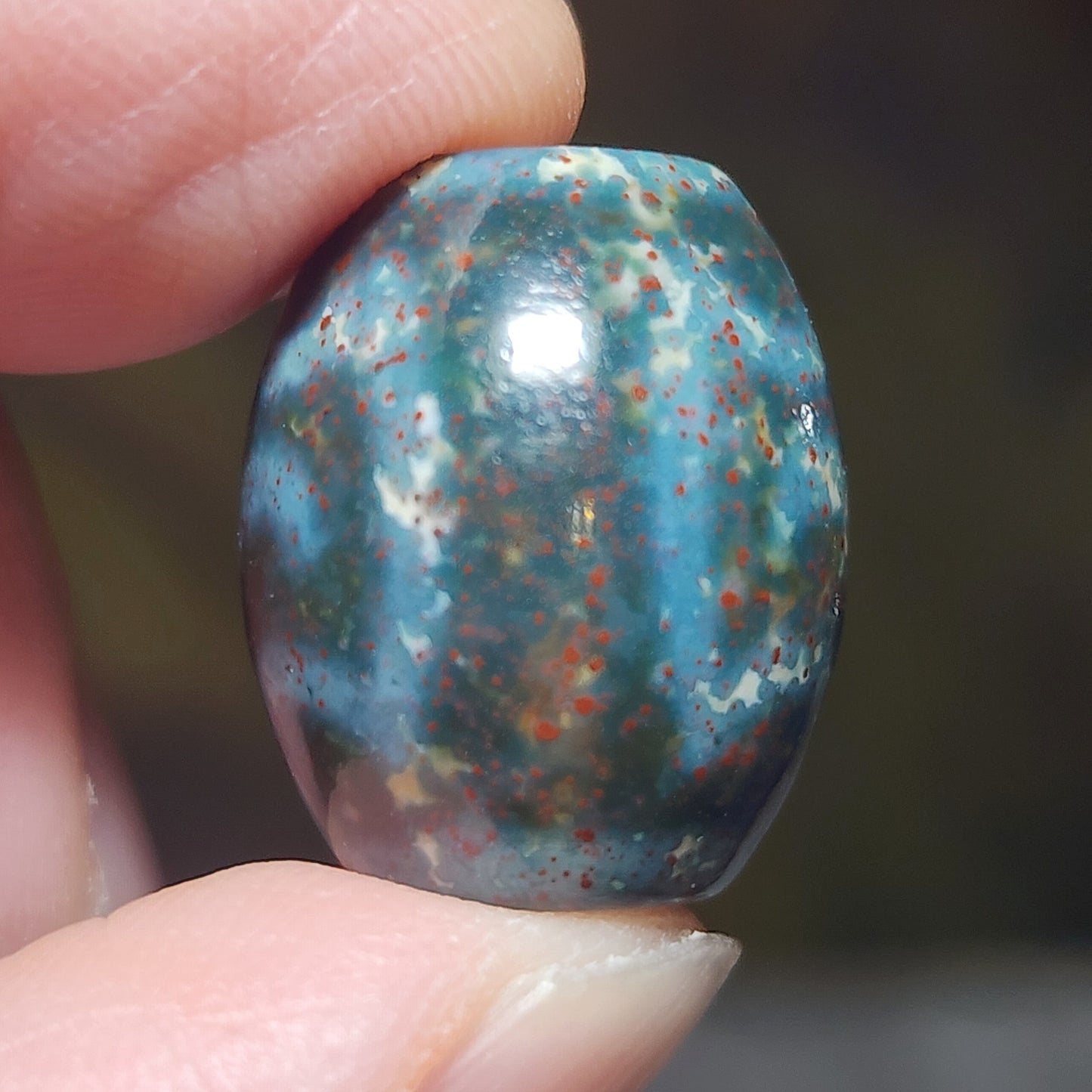 18.3mm Aged Tibetan Zhang Zhung Garuda Da Luo Dzi pendant blue hue red spots with natural pattern (with certificate) 藏传老矿通体蓝沁细朱砂帶天然图形大鹏金翅鸟达洛天珠(带证书)