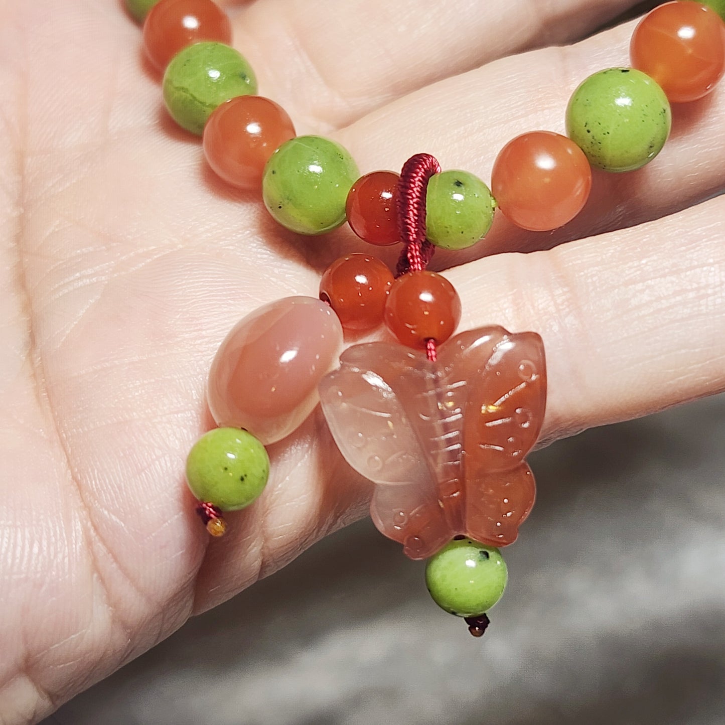Gegegems Creation 8mm Canada apple green Nephrite with Jiu Kou Nan Hong and Yanyuan Agate bracelet [Natural Crystal] 精品加拿大和田玉苹果绿碧玉九口南红盐源玛瑙手链