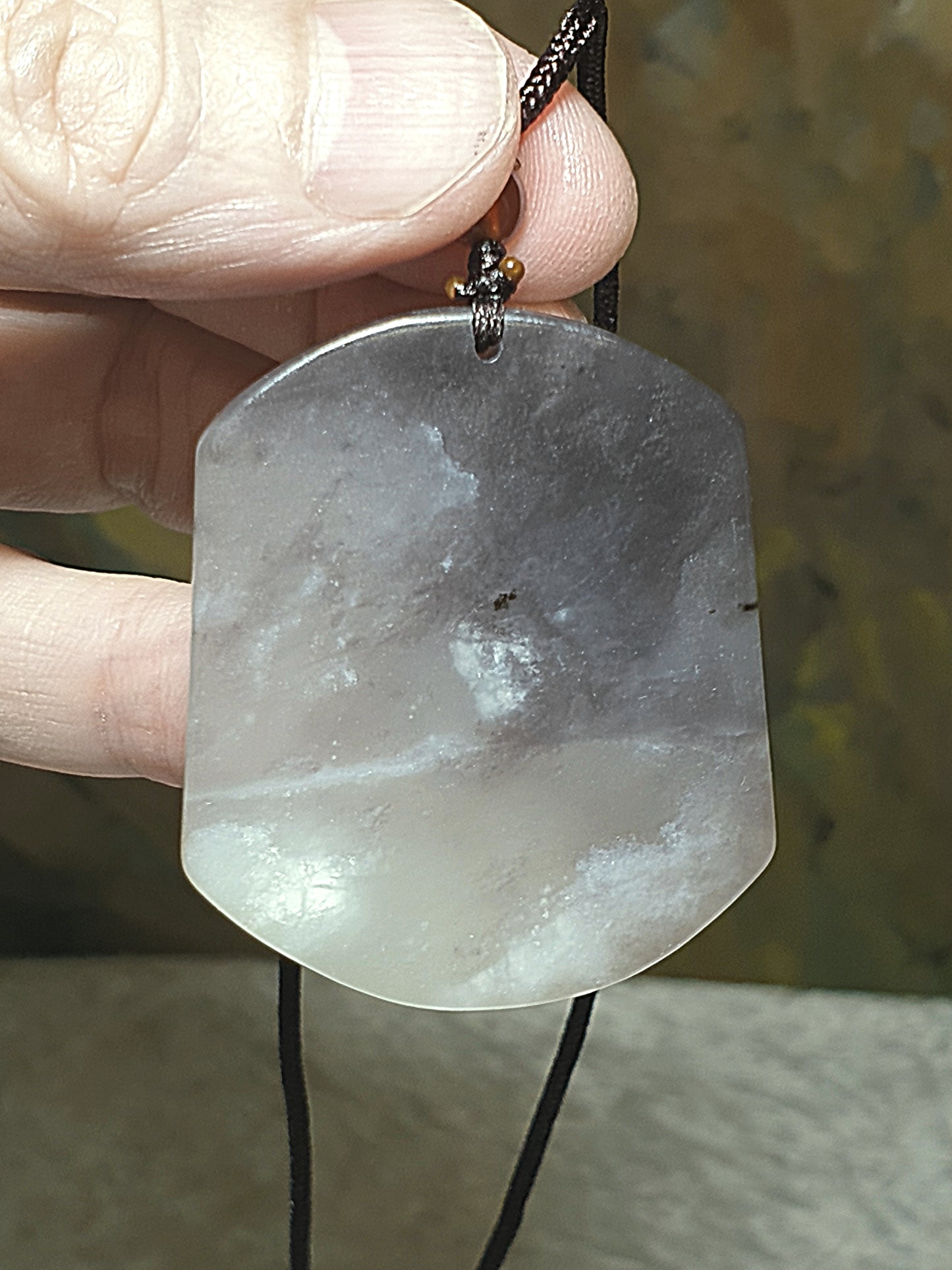 Natural Nephrite whitish & smoky grey with a slight hint of lavender Flower & Bird pendant (with certificate) 和田玉双色白、烟灰微紫调花鸟吊坠(带证书)