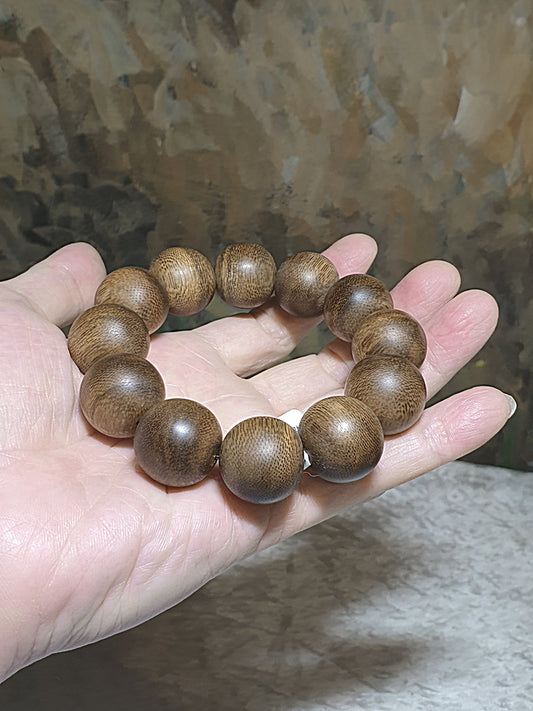 V Sold V 20mm Vietnam "White Qi" Agarwood bracelet/hand-held (with certificate) 20毫米越南白棋沉香手串/手持(带证书)