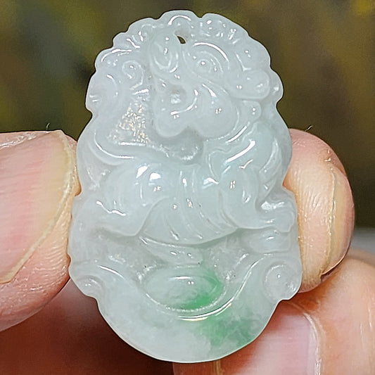 Type A Jadeite Chinese Zodiac Tiger pendant (free necklace cord) 翡翠生肖虎吊坠(送項链绳)