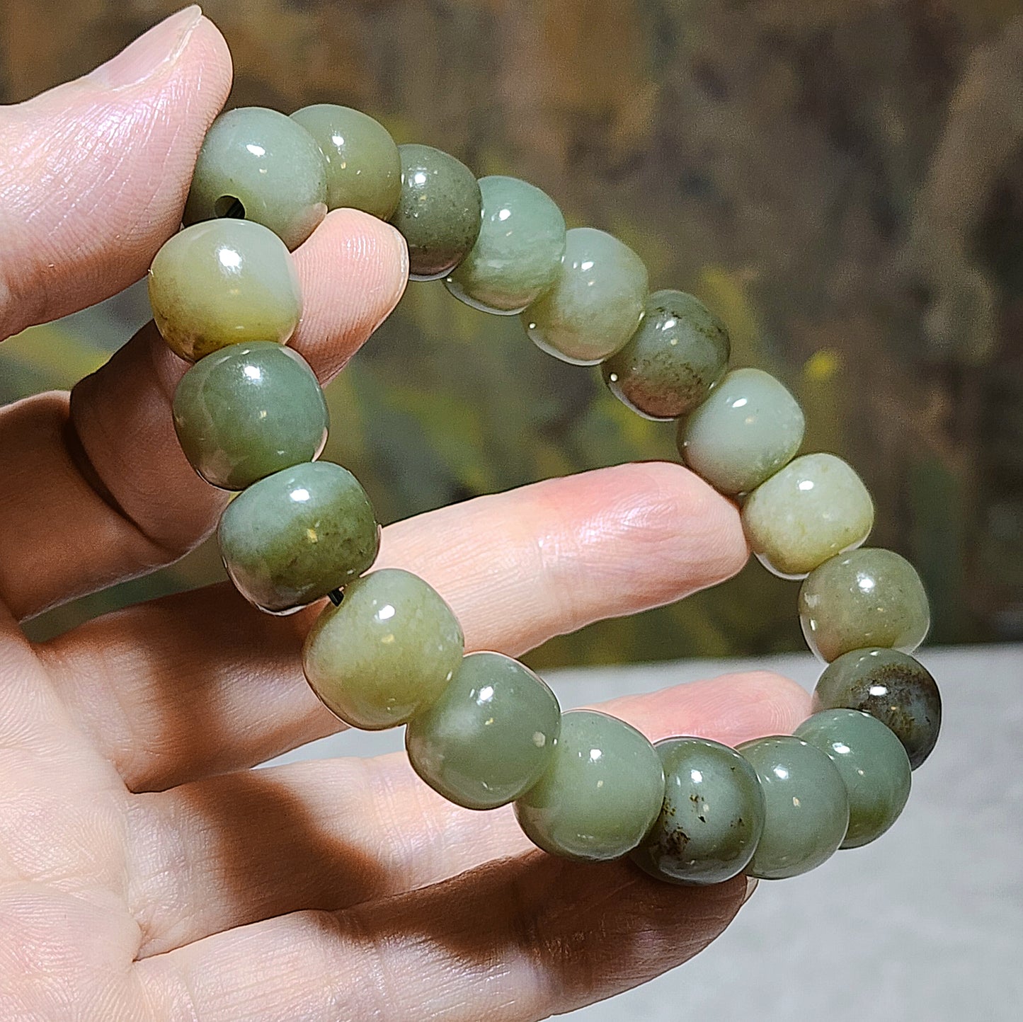 13mm premium greenish caramel brownish Nephrite "traditional old style beads" bracelet (with certificate) 13毫米和田玉且末青白糖老型珠手链(带证书)