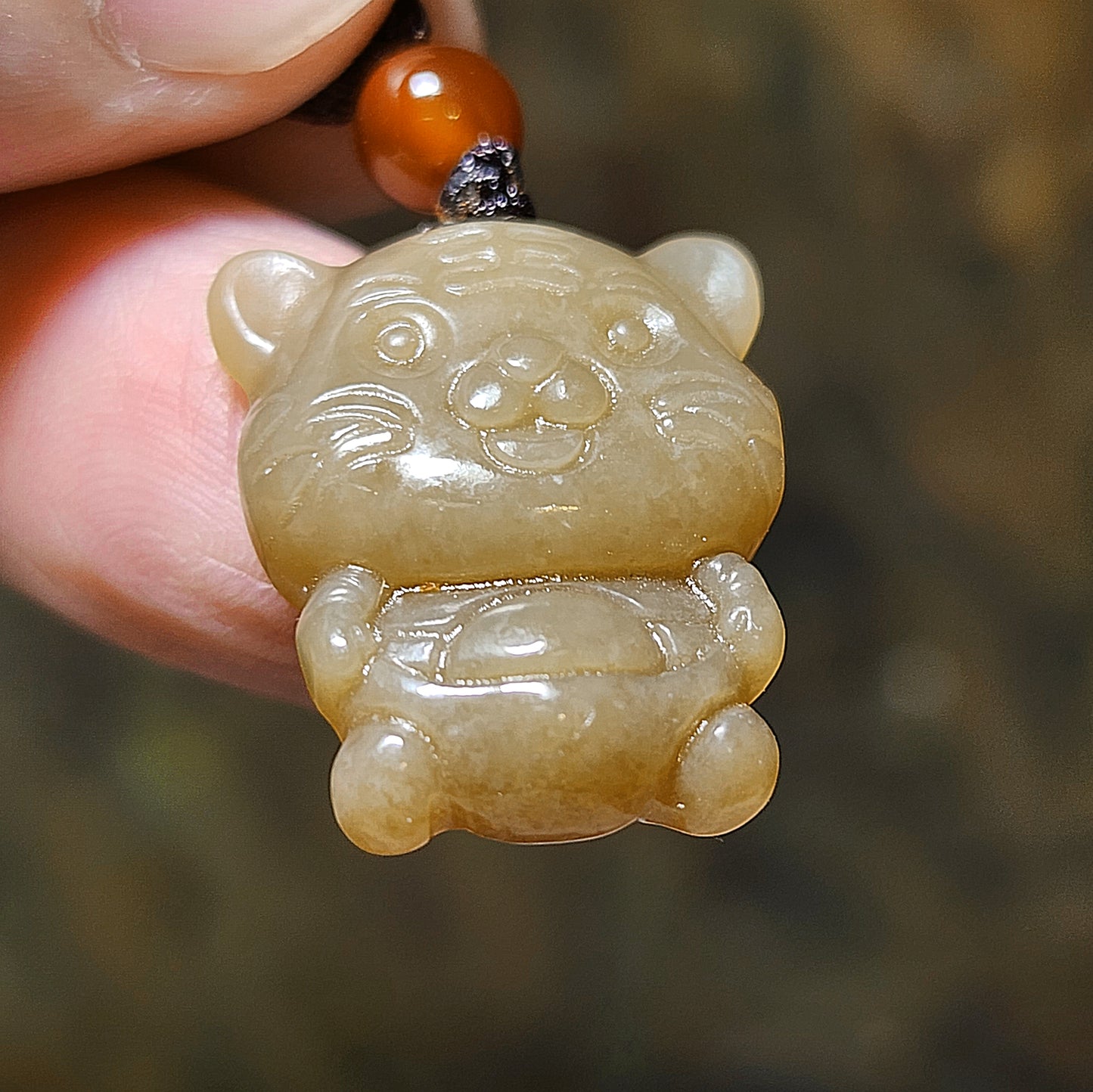 Premium natural Nephrite caramel brown 3 dimensional Tiger Jade pendant (with certificate) 和田玉且末糖立体老虎吊坠(带证书)