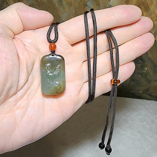 [Sold] Premium natural Nephrite caramel brown light green Auspicious Rooster Jade pendant (with certificate) 和田玉且末糖青白吉祥雄鸡牌(带证书)