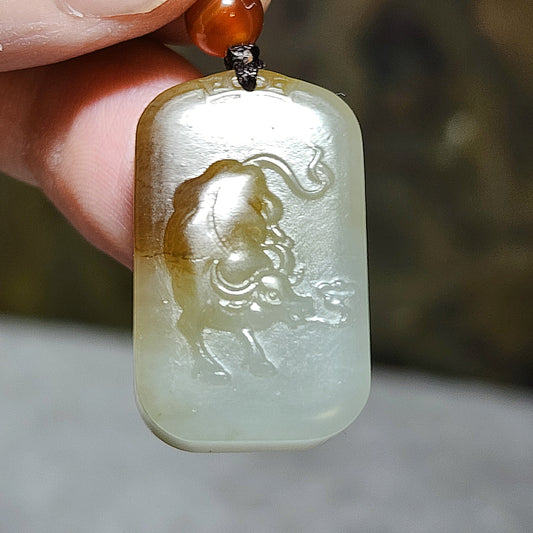 Premium natural Nephrite caramel brown light green good greasiness Chinese Zodiac Ox Jade pendant (with certificate) 和田玉且末糖青白油润生肖牛牌(带证书)