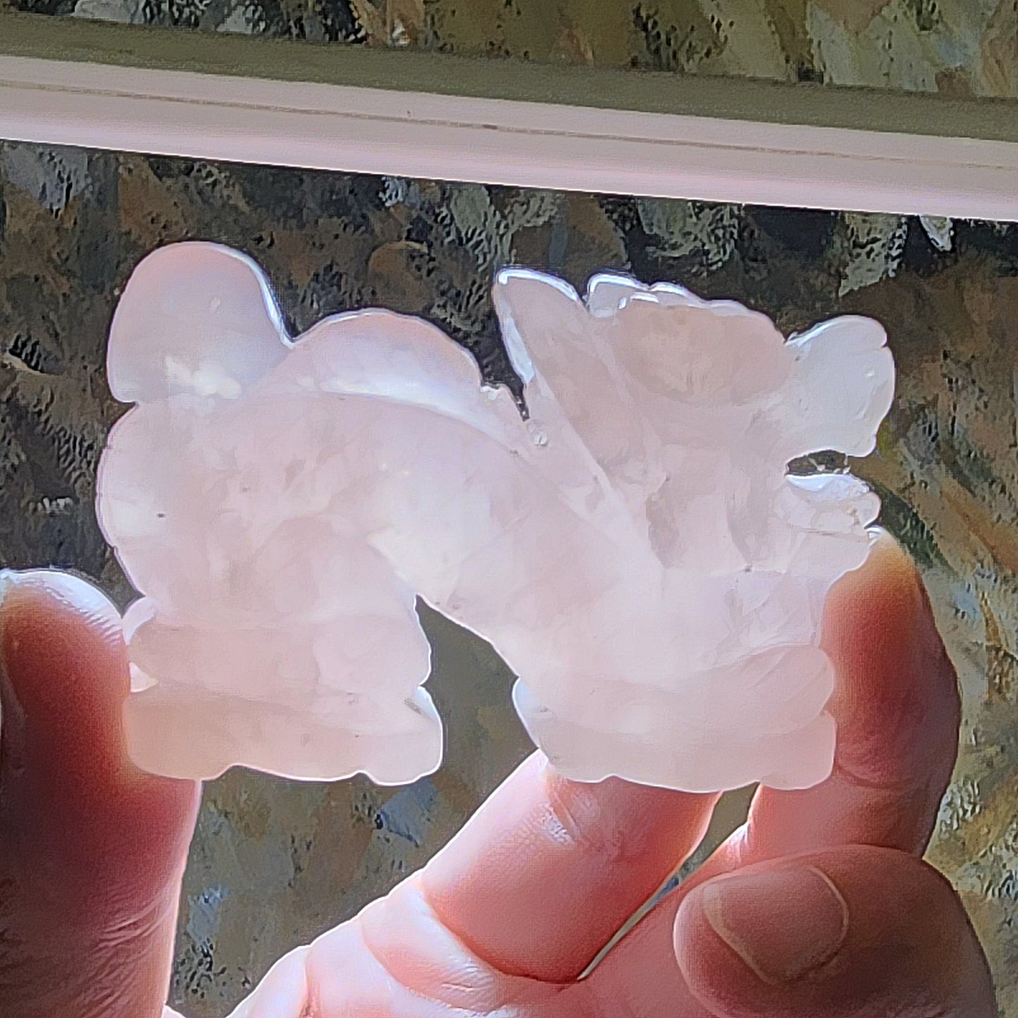 99 grams Premium Rose Quartz 3 dimensional Dragon display [Natural Crystal] 天然粉晶立体龙小摆件