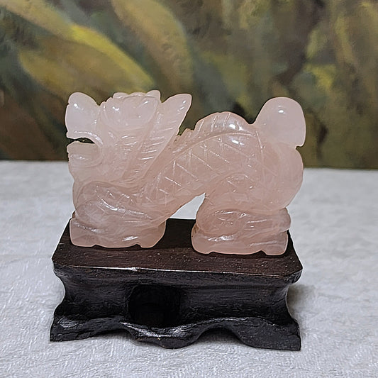 99 grams Premium Rose Quartz 3 dimensional Dragon display [Natural Crystal] 天然粉晶立体龙小摆件