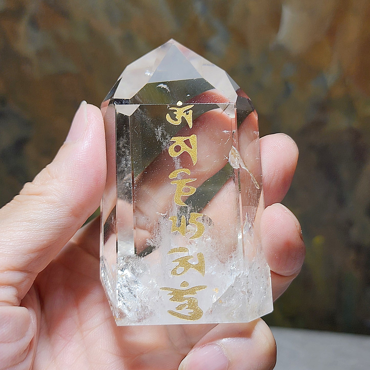 189 grams Premium polished Clear Quartz point carved Tibetan blessings Om Mani Padme Hum small display piece[Natural Crystal] 精品天然白水晶柱雕刻六字真言小摆件