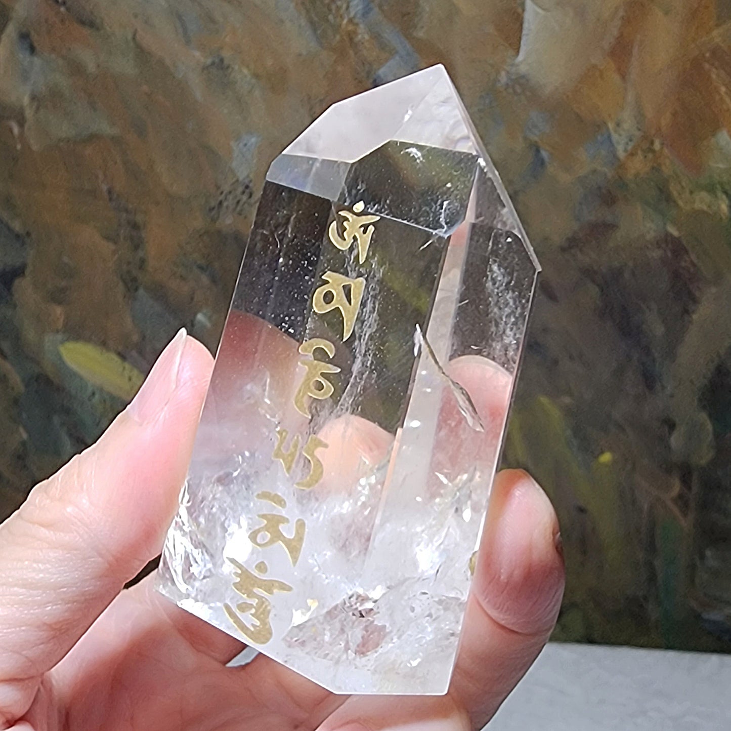 189 grams Premium polished Clear Quartz point carved Tibetan blessings Om Mani Padme Hum small display piece[Natural Crystal] 精品天然白水晶柱雕刻六字真言小摆件