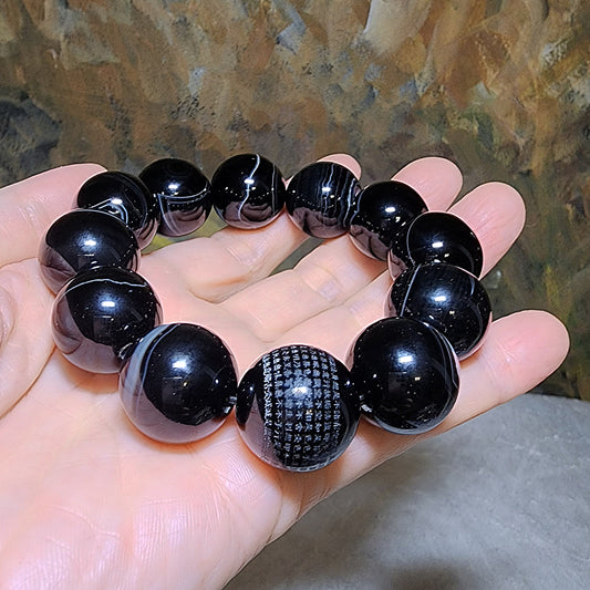 19.7mm Large size natural patterns black Sardonyx & Black Agate carved Heart Sutra bracelet handheld [Natural Crystal] 19.7毫米大尺寸天然缠丝玛瑙黑玛瑙心经手链手持