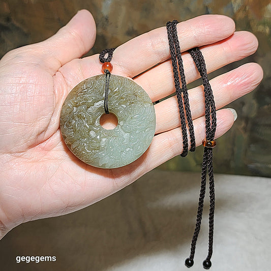 Premium Nephrite Nine Dragons (5 in front, 4 behind) Donut Jade pendant (with certificate) 和田玉且末糖青白九龙(前五后四)平安扣玉壁吊坠(带证书)