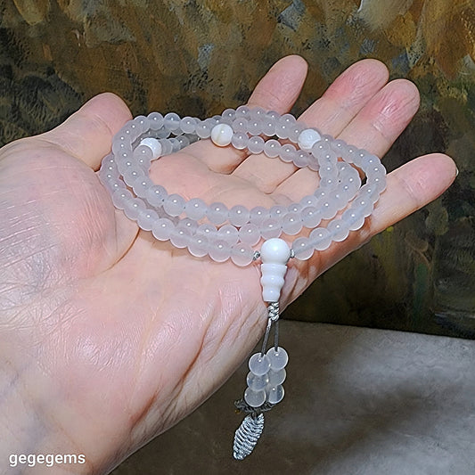 Gegegems Creation 6mm Premium Icy white Chalcedony with 8mm Che Qu Medicine Dzi  Lotus &Hulu 108 mala necklace 优质冰白玉髓硨磲药师珠蓮花珠三通108念珠項链